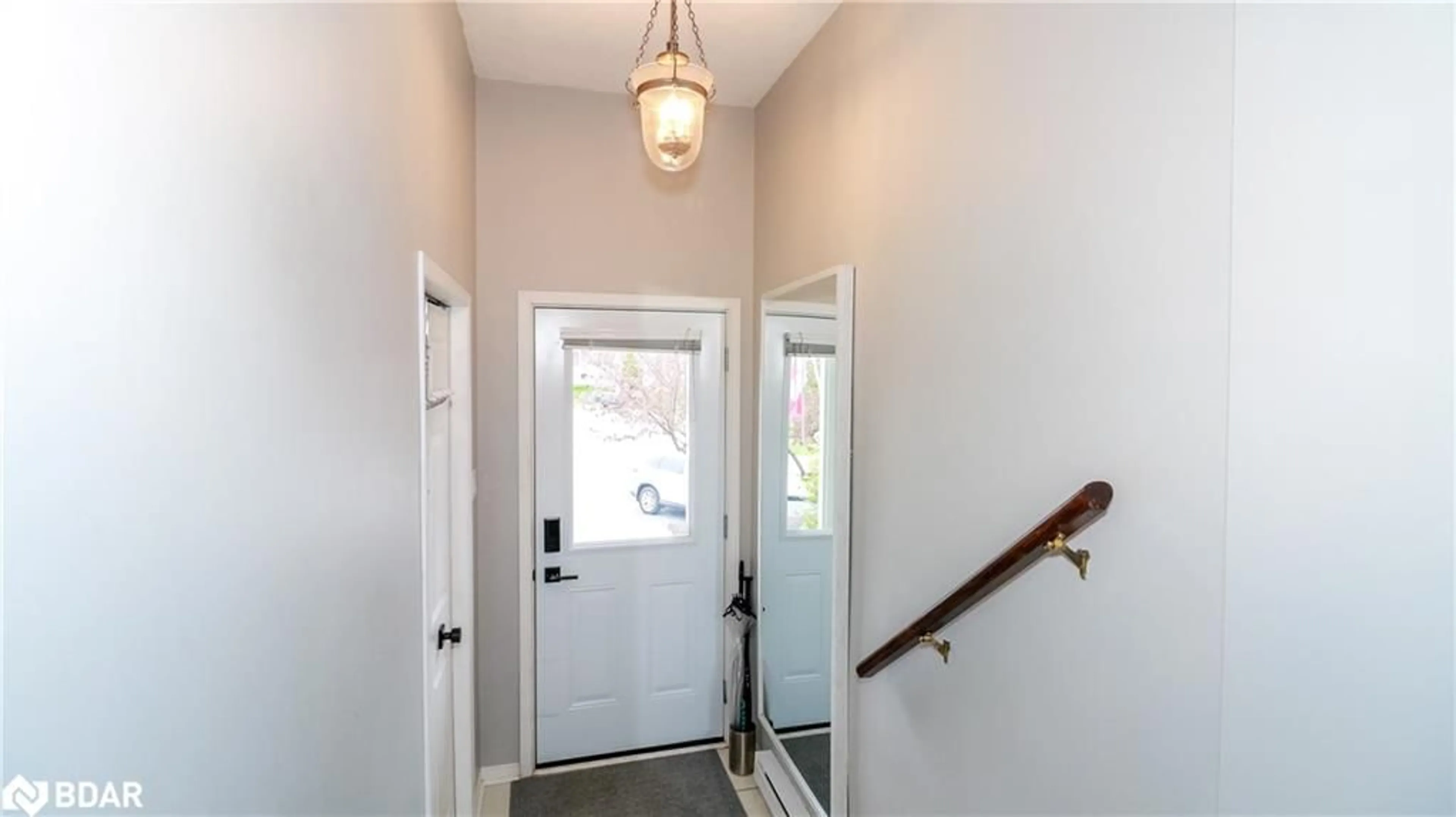 Indoor entryway for 150 Victoria St #126, Thornbury Ontario N4L 2P0