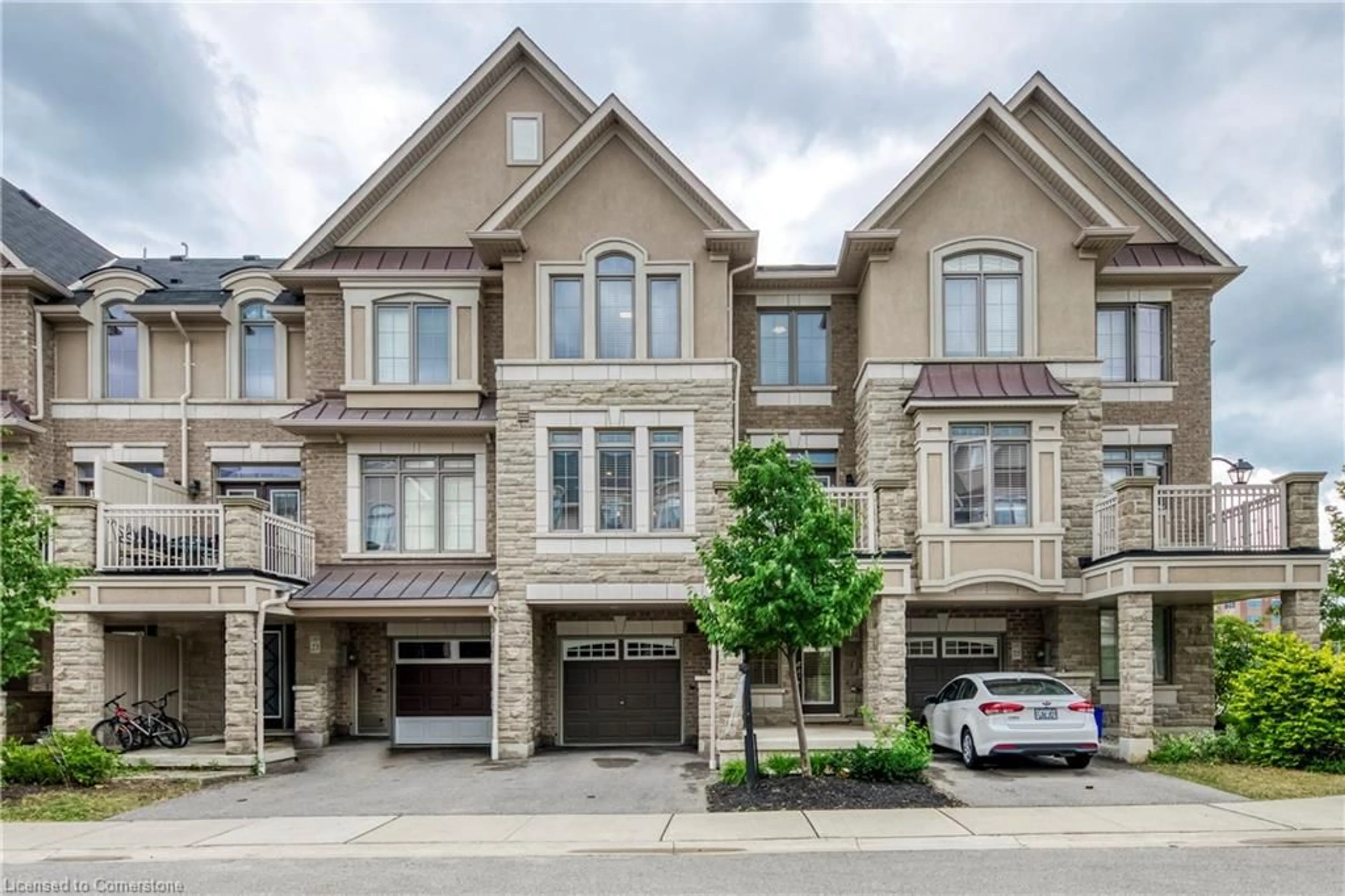 Home with brick exterior material, street for 2435 Greenwich Dr #24, Oakville Ontario L6M 0S4