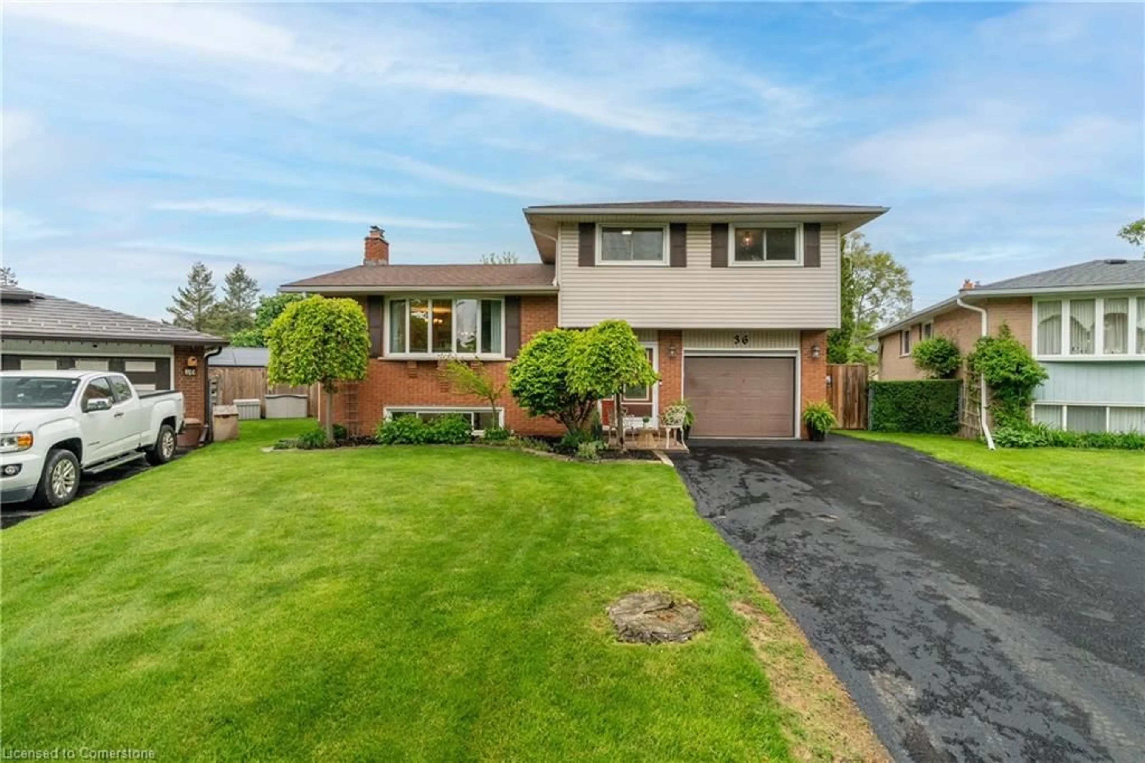 Home with brick exterior material, street for 36 Blackfriars Pl, Kitchener Ontario N2A 1M5
