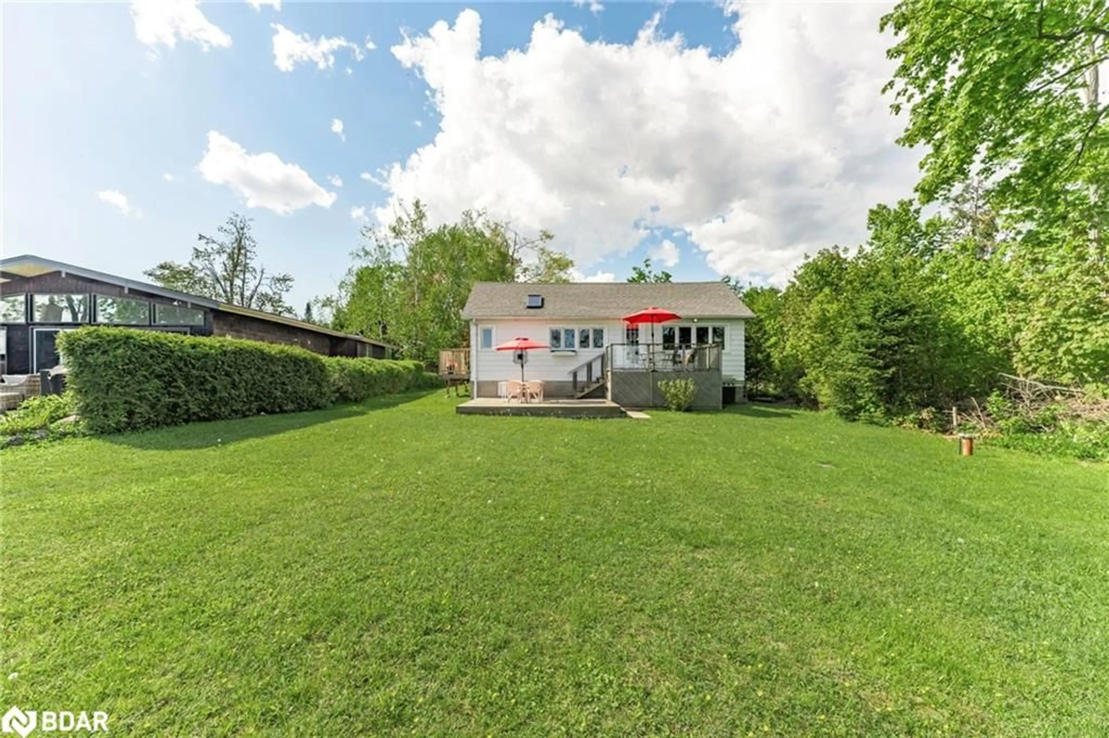 A pic from outside/outdoor area/front of a property/back of a property/a pic from drone, unknown for 1 Greenwood Forest Rd, Oro-Medonte Ontario L0L 2E0