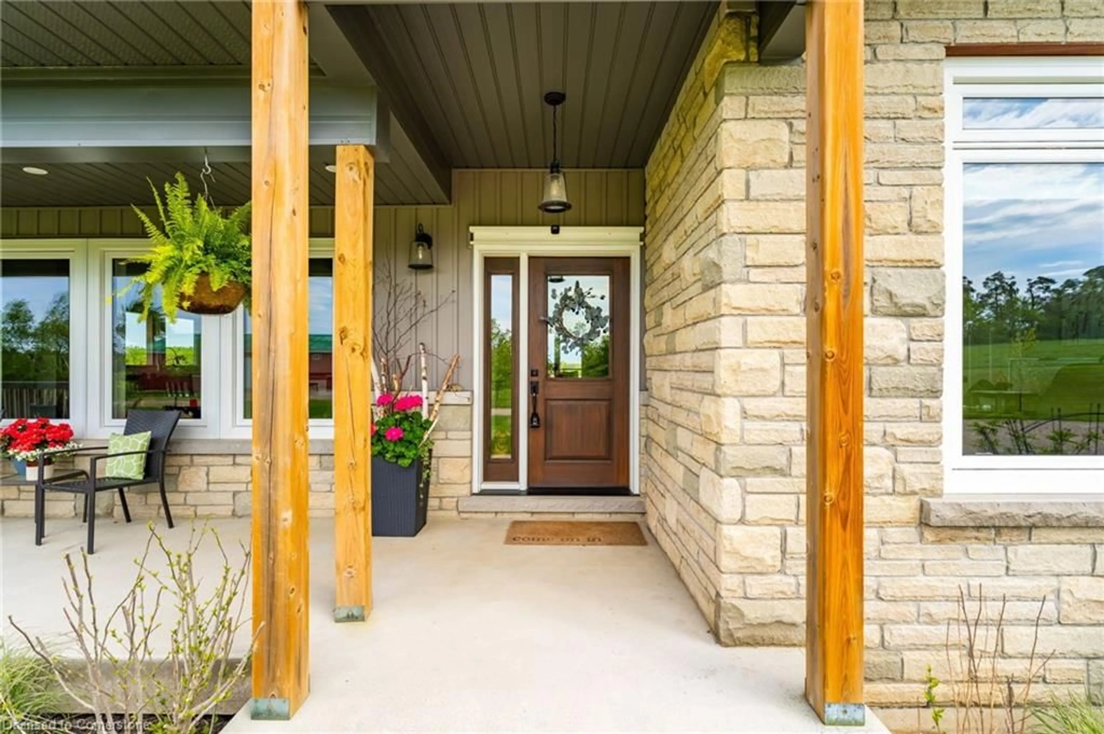 Indoor entryway for 706249 County Rd 21, Mulmur Ontario L9V 0W4