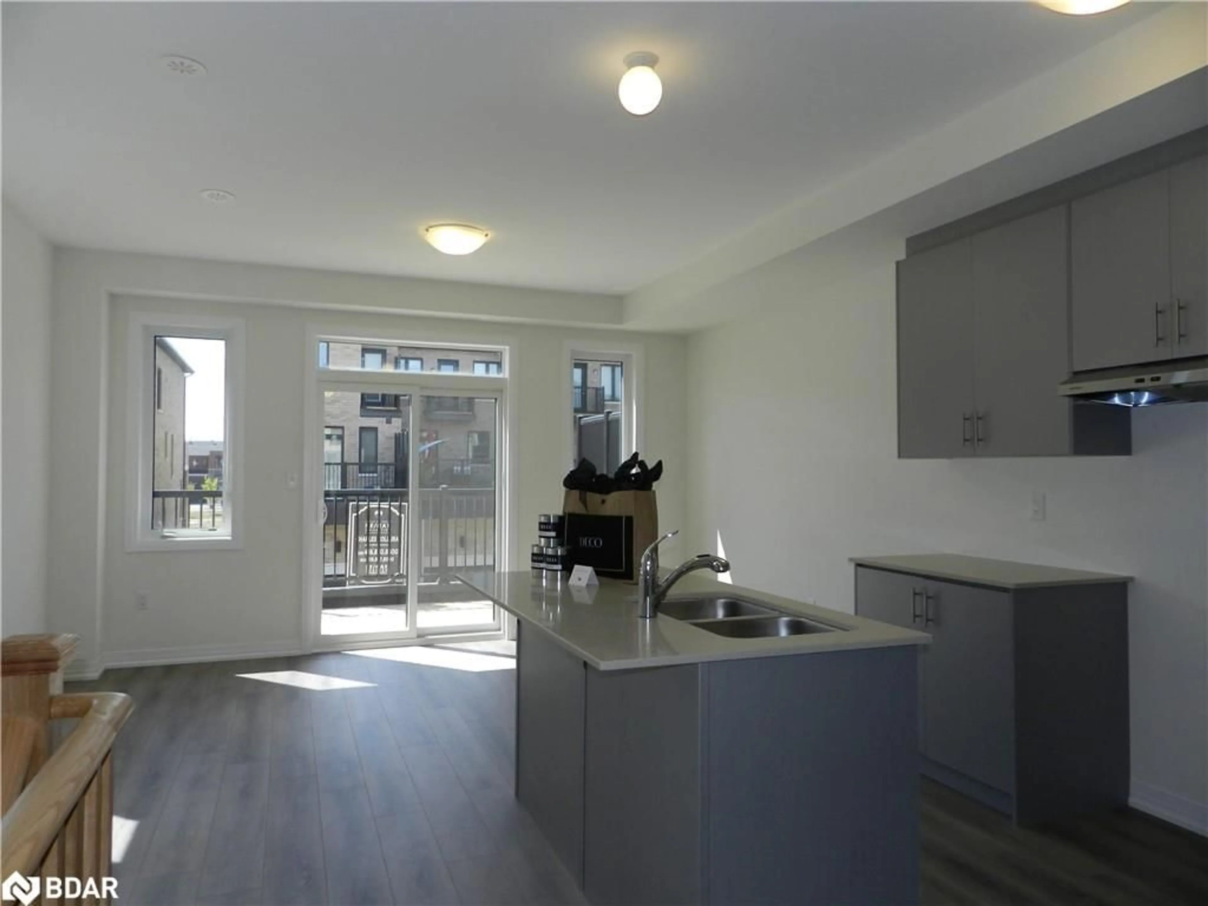Open concept kitchen, unknown for 38 Cherry Hill Lane, Barrie Ontario L9J 0M7