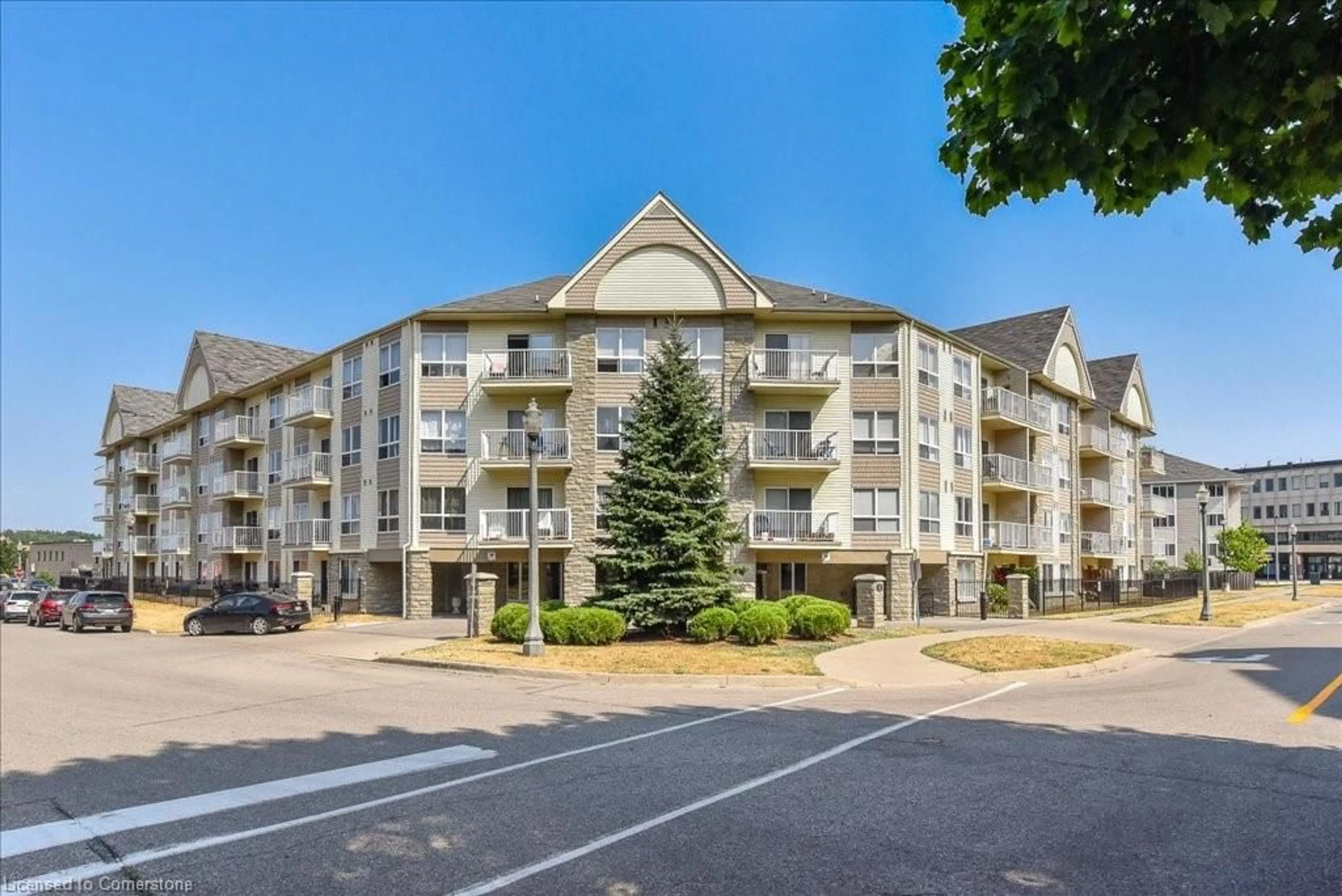 Patio, mountain view for 8 Harris St #108, Cambridge Ontario N1R 8R1