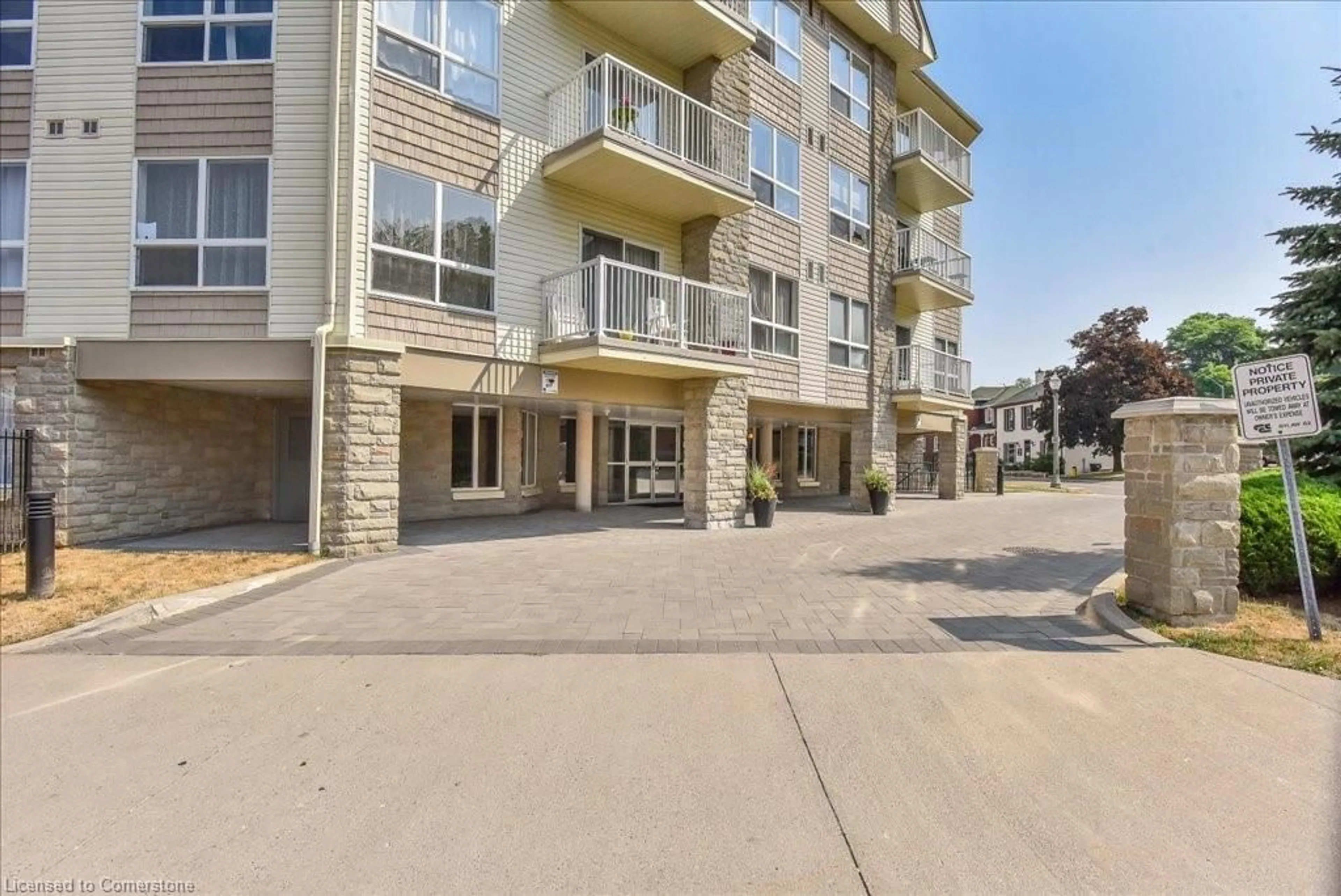 Patio, unknown for 8 Harris St #108, Cambridge Ontario N1R 8R1