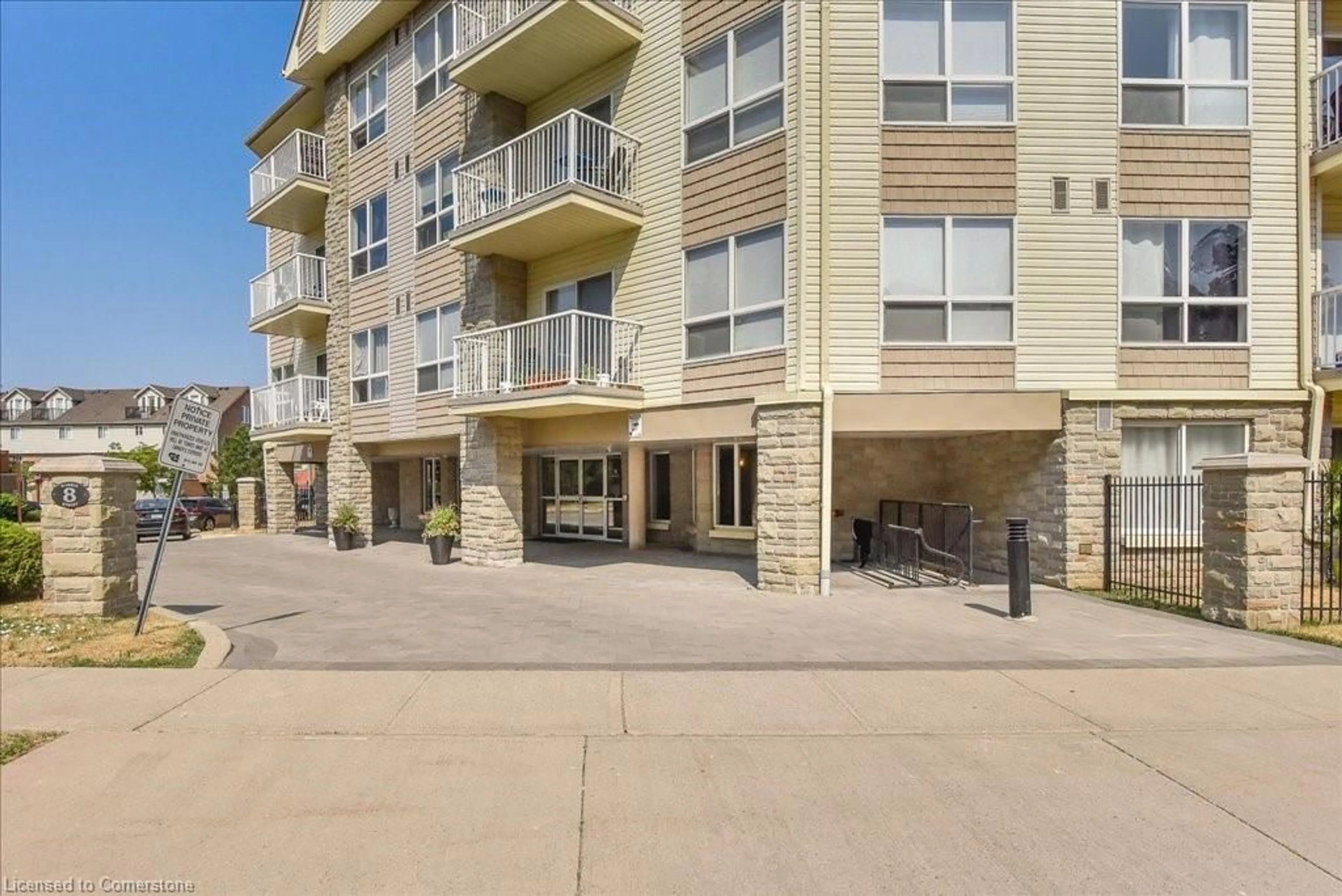 Patio, unknown for 8 Harris St #108, Cambridge Ontario N1R 8R1