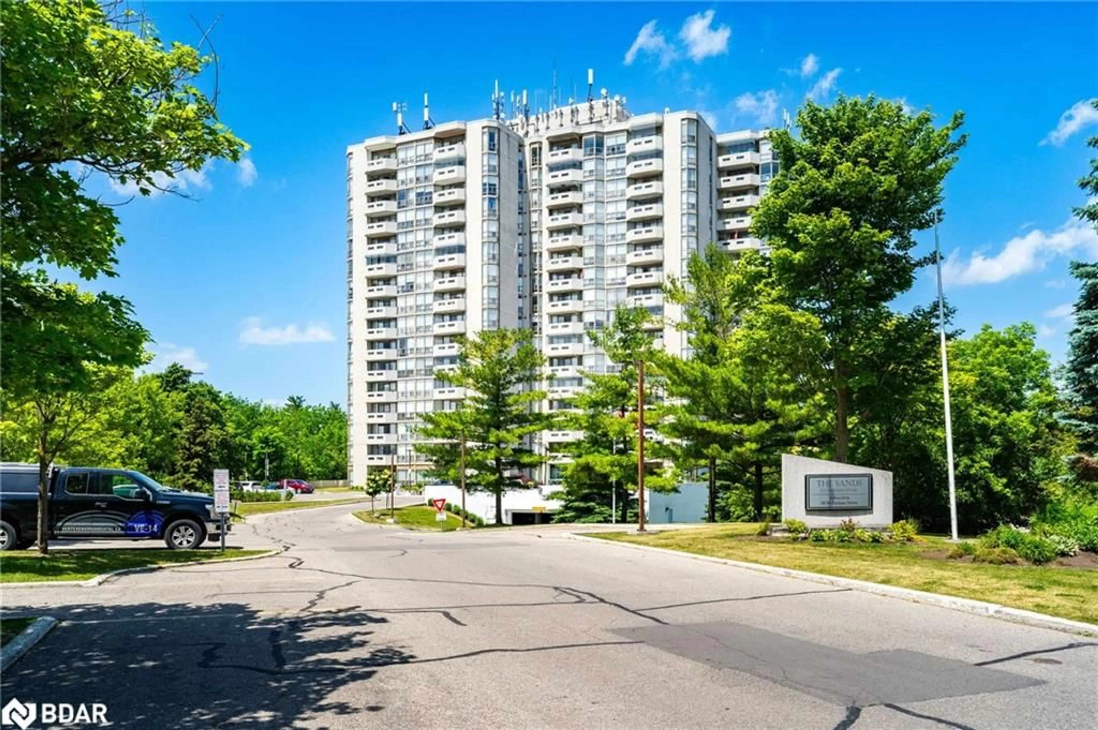 Unknown for 20 Mcfarlane Dr #708, Georgetown Ontario L7G 5J8