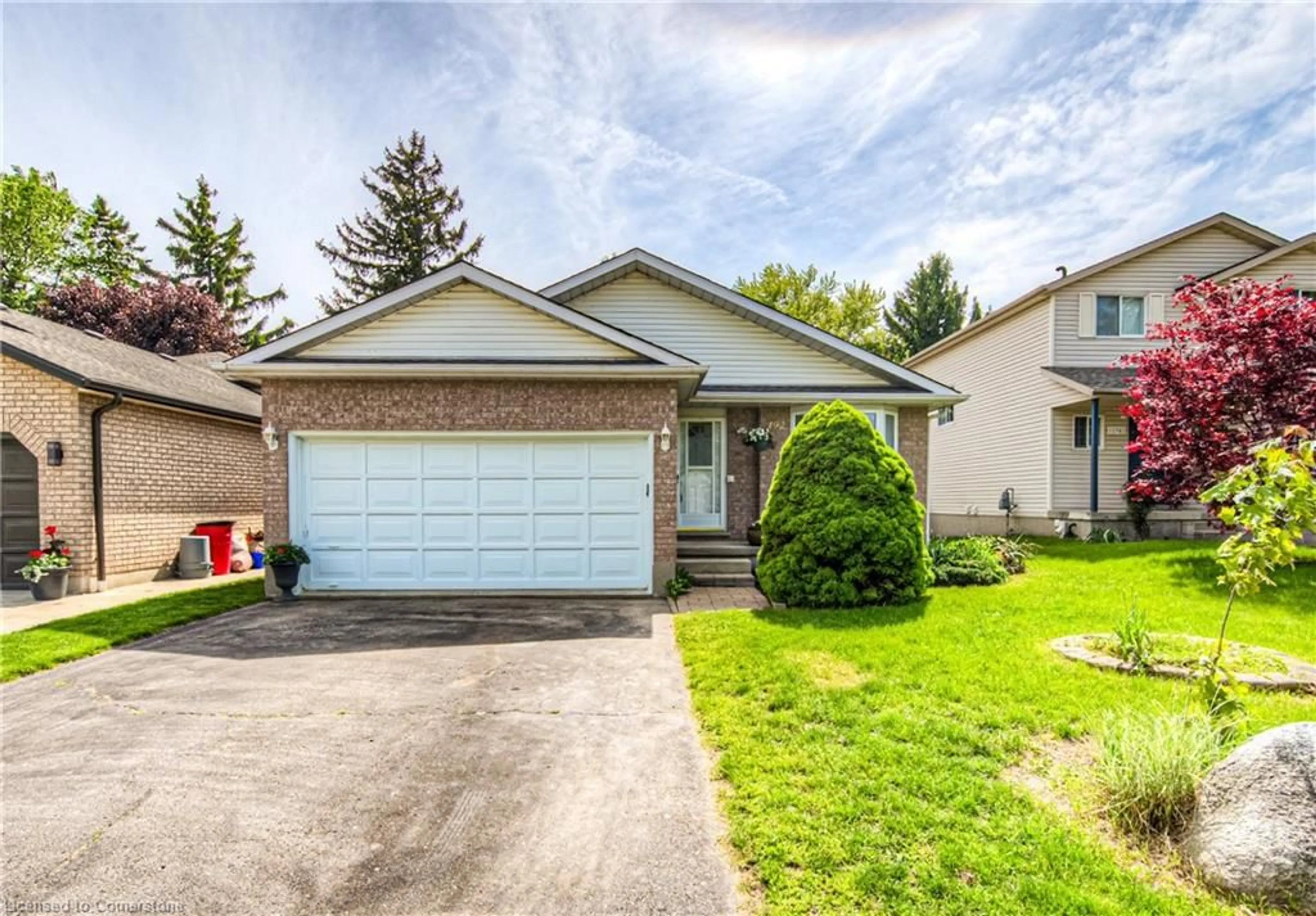 Home with vinyl exterior material, street for 192 Dartmoor Cres, Waterloo Ontario N2K 3S8