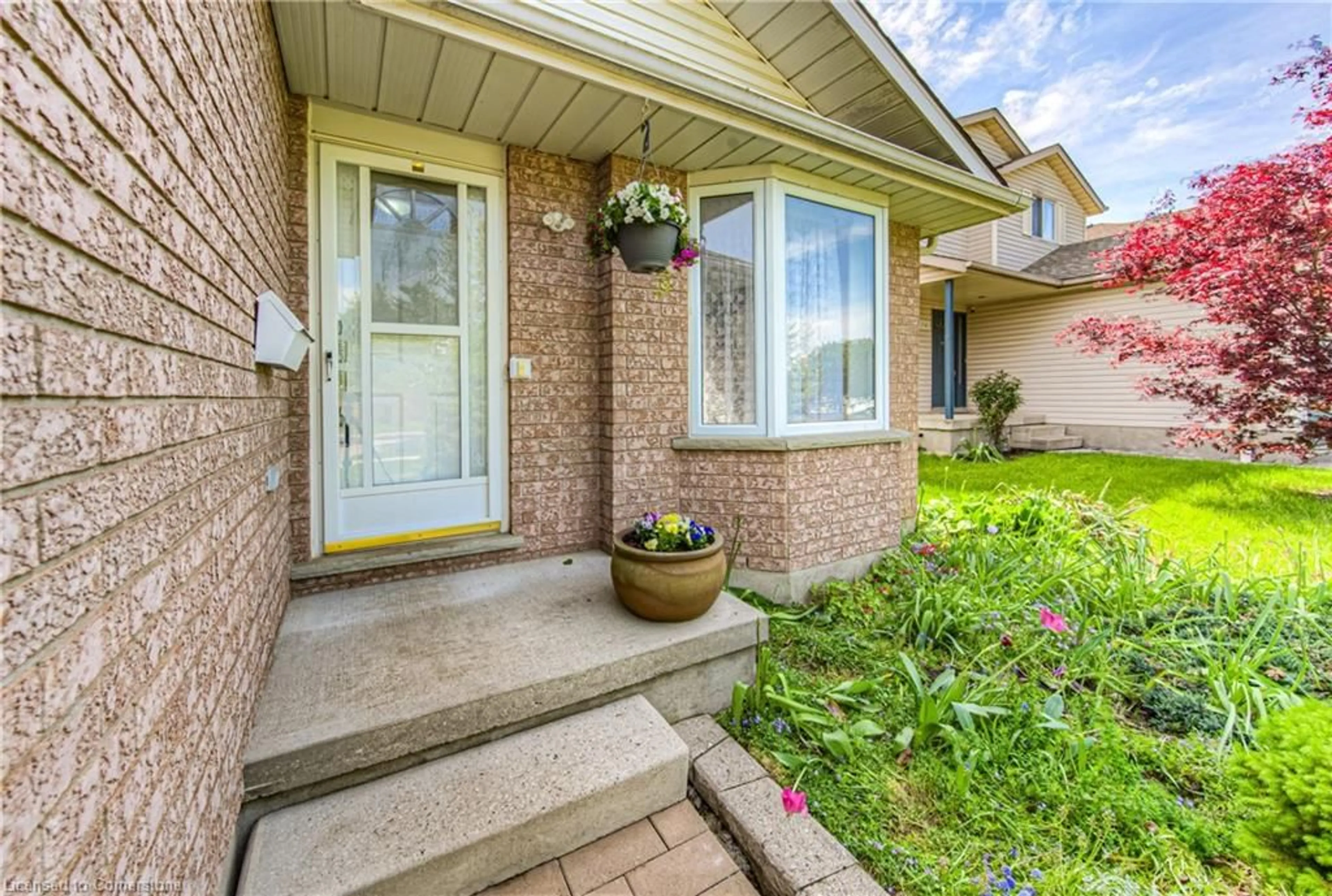 Unknown for 192 Dartmoor Cres, Waterloo Ontario N2K 3S8