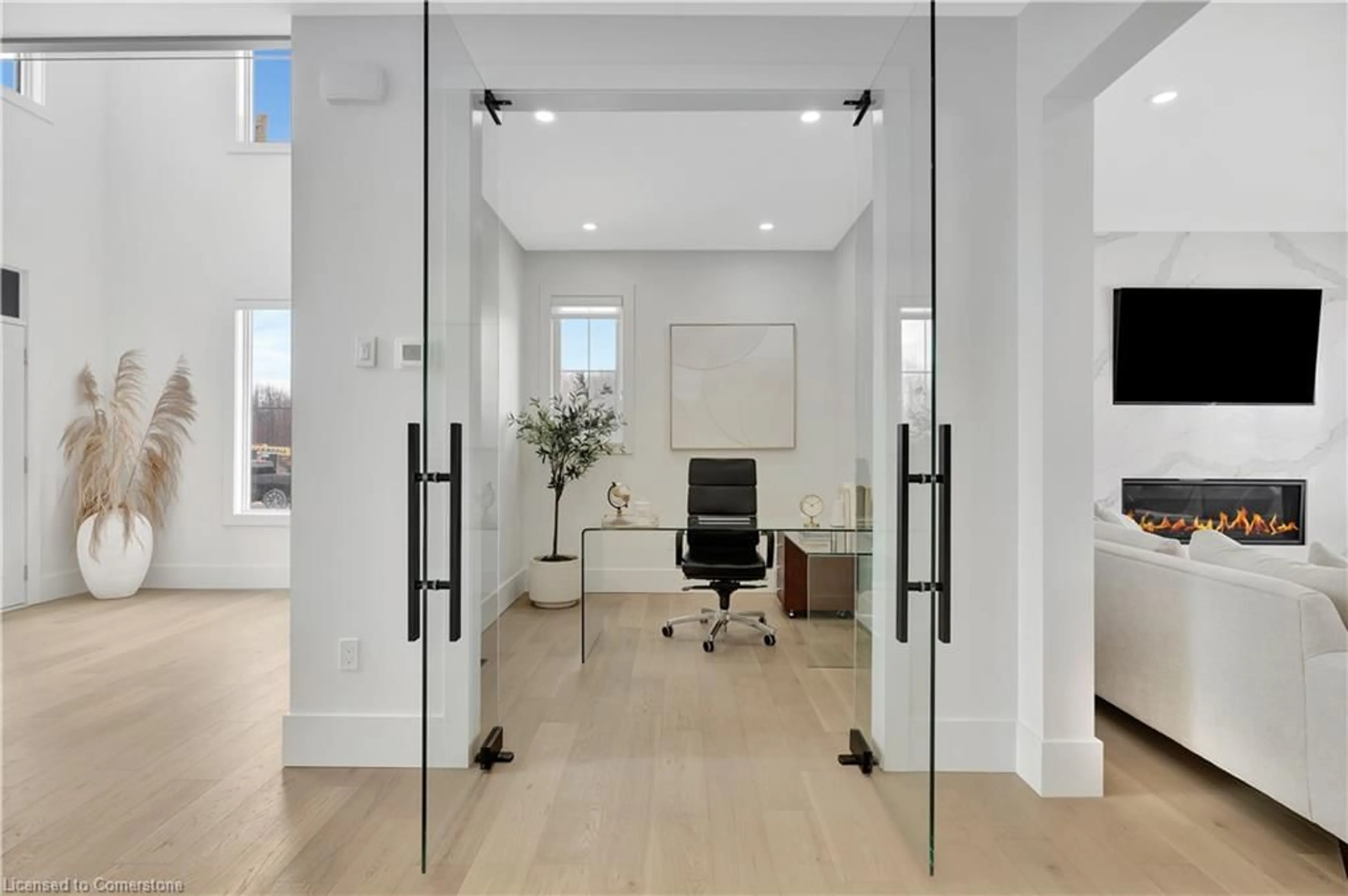 Indoor entryway for 1060 Walton Ave, Listowel Ontario N0B 2T0