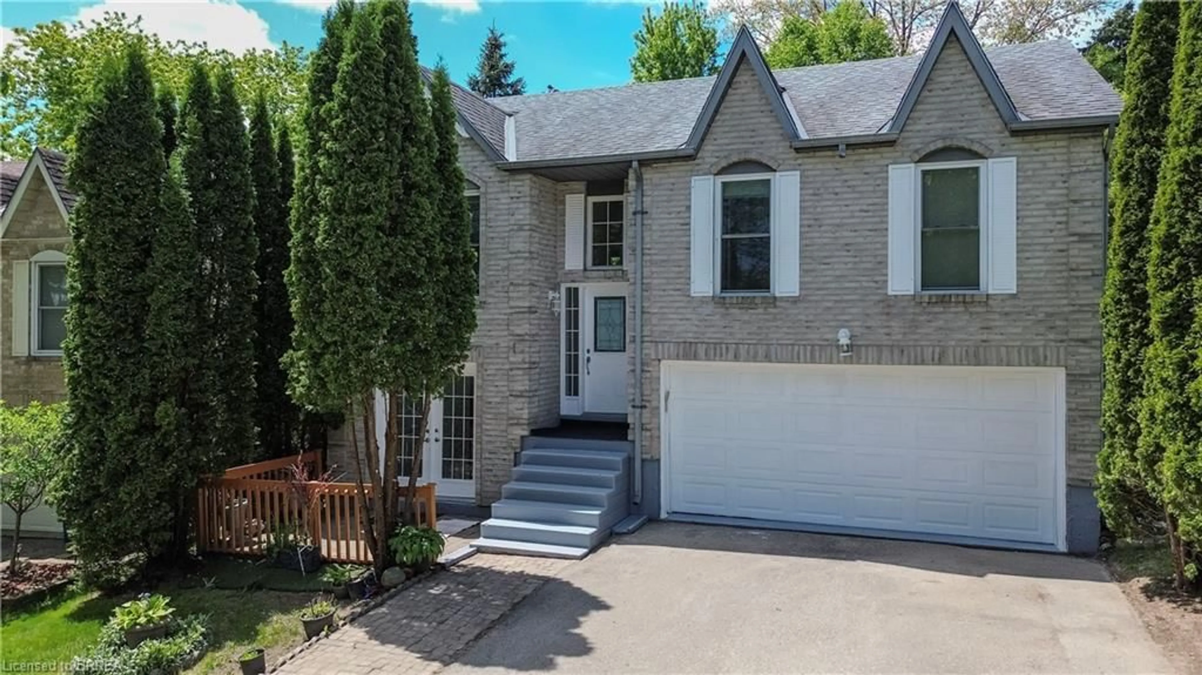 Home with brick exterior material, street for 17 Evergreen Crt, Brantford Ontario N3T 6J5