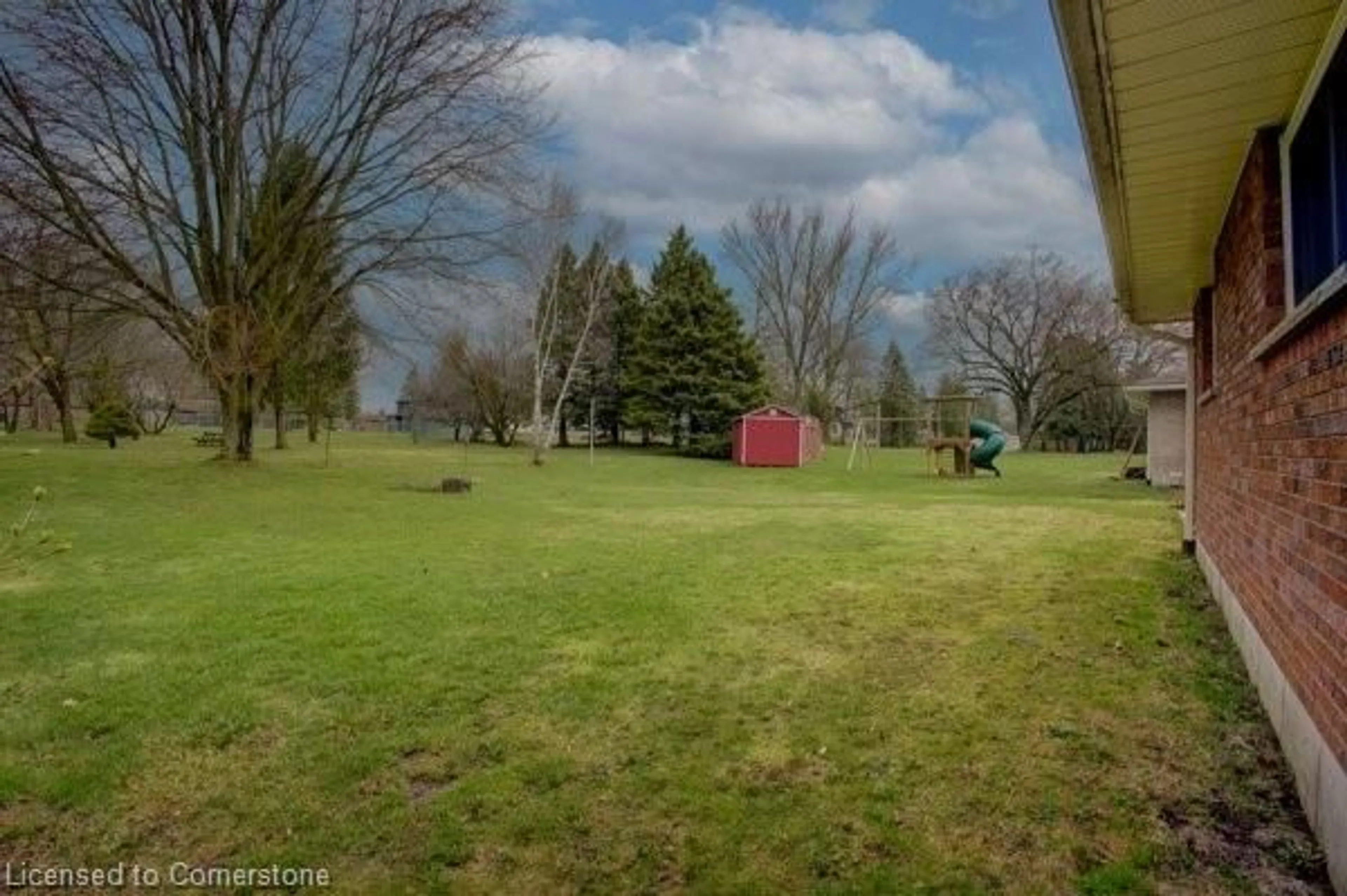 Shed for 315 Birmingham St, Mount Forest Ontario N0G 2L2