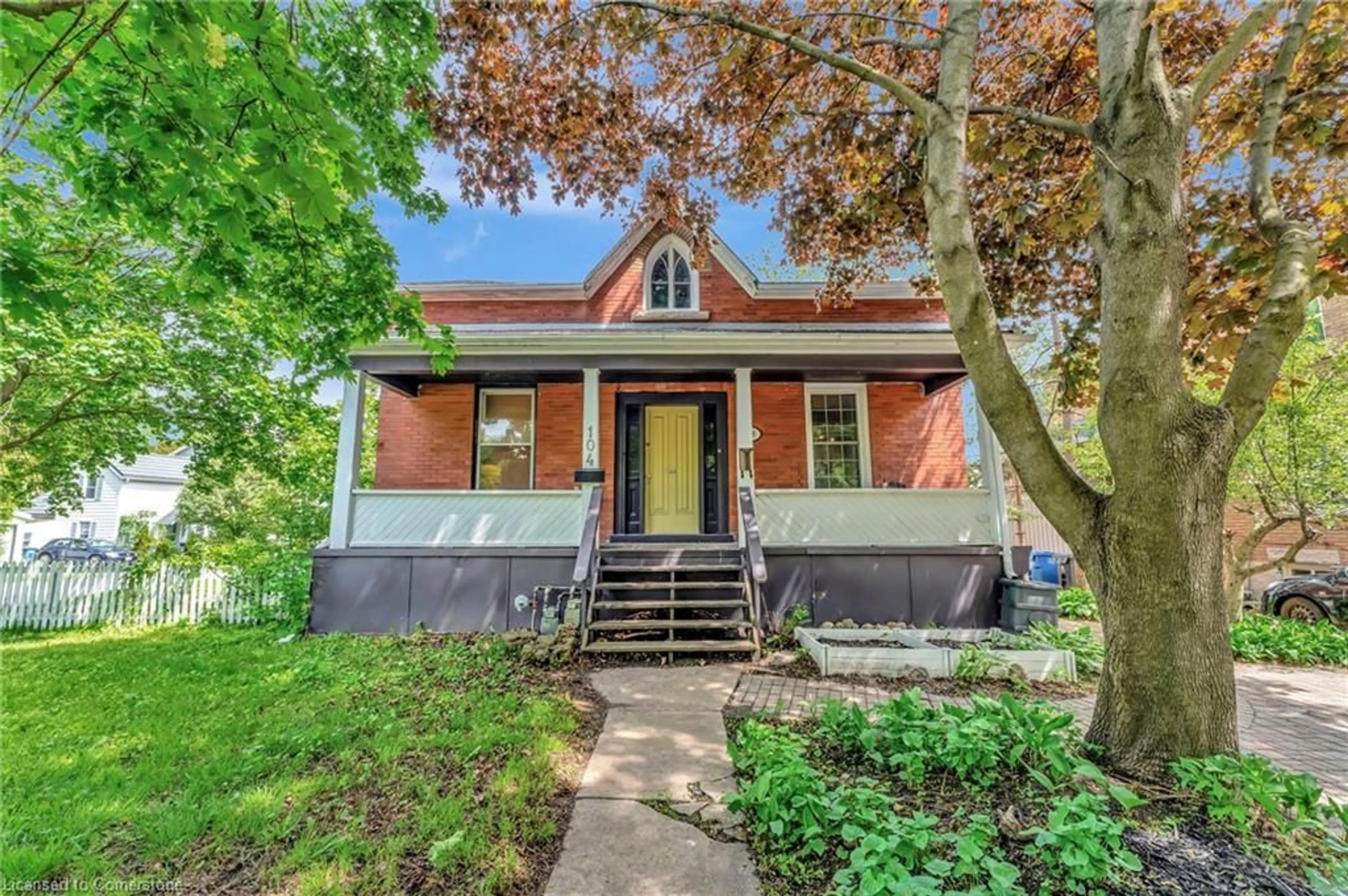 Home with brick exterior material, street for 106 Nottingham St, Guelph Ontario N1H 3N1