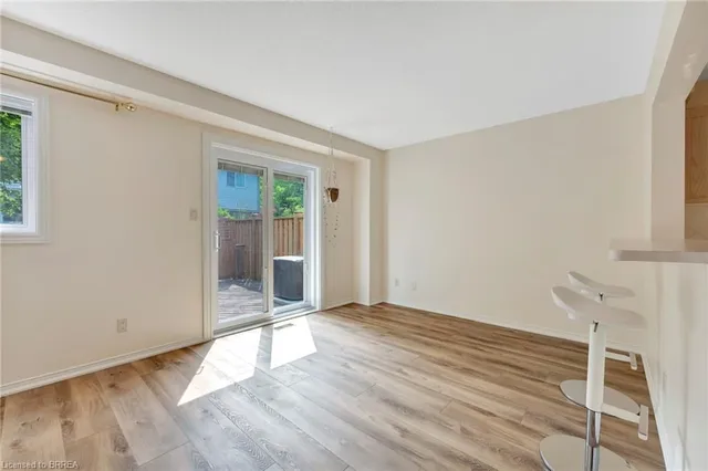 Additional property image - 31 Moss Blvd Unit 26