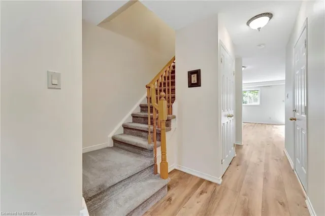 Additional property image - 31 Moss Blvd Unit 26