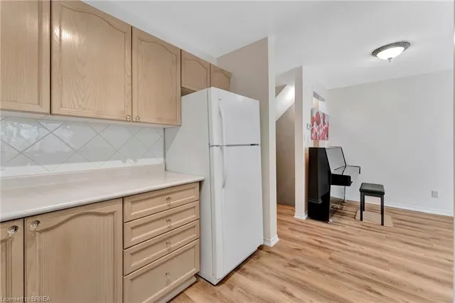 Additional property image - 31 Moss Blvd Unit 26