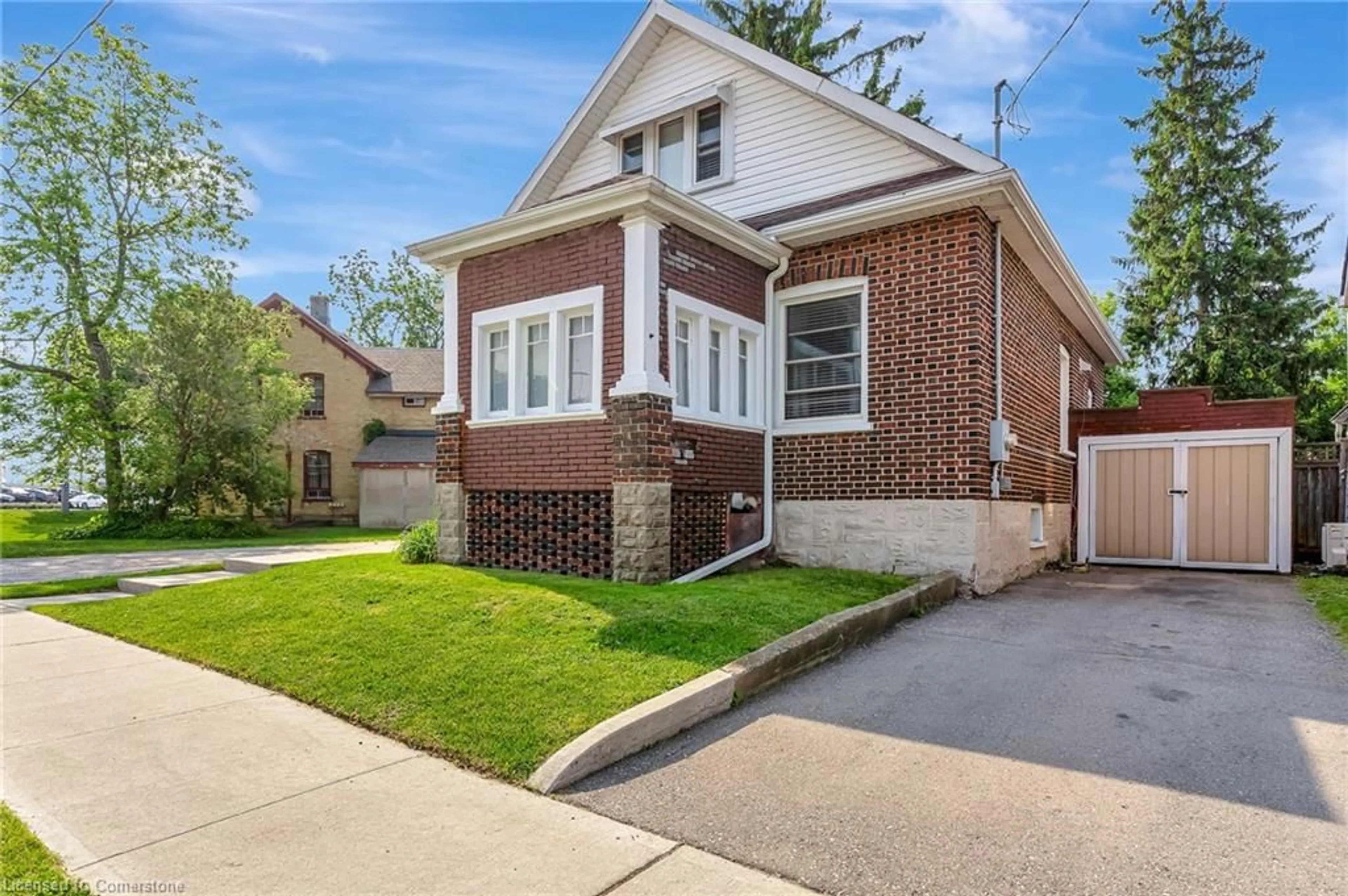 Home with brick exterior material, street for 8 Wright Ave, Cambridge Ontario N1R 1E2