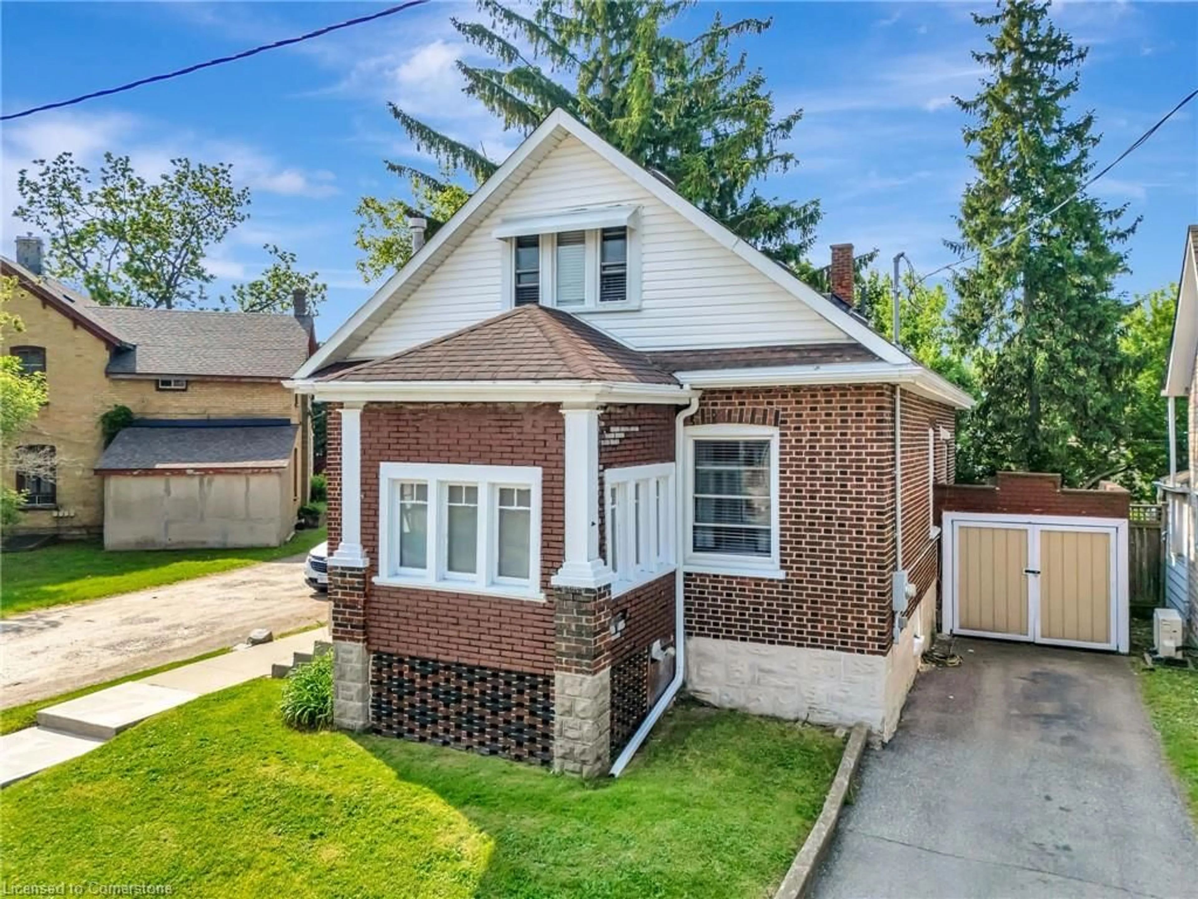 Home with brick exterior material, street for 8 Wright Ave, Cambridge Ontario N1R 1E2