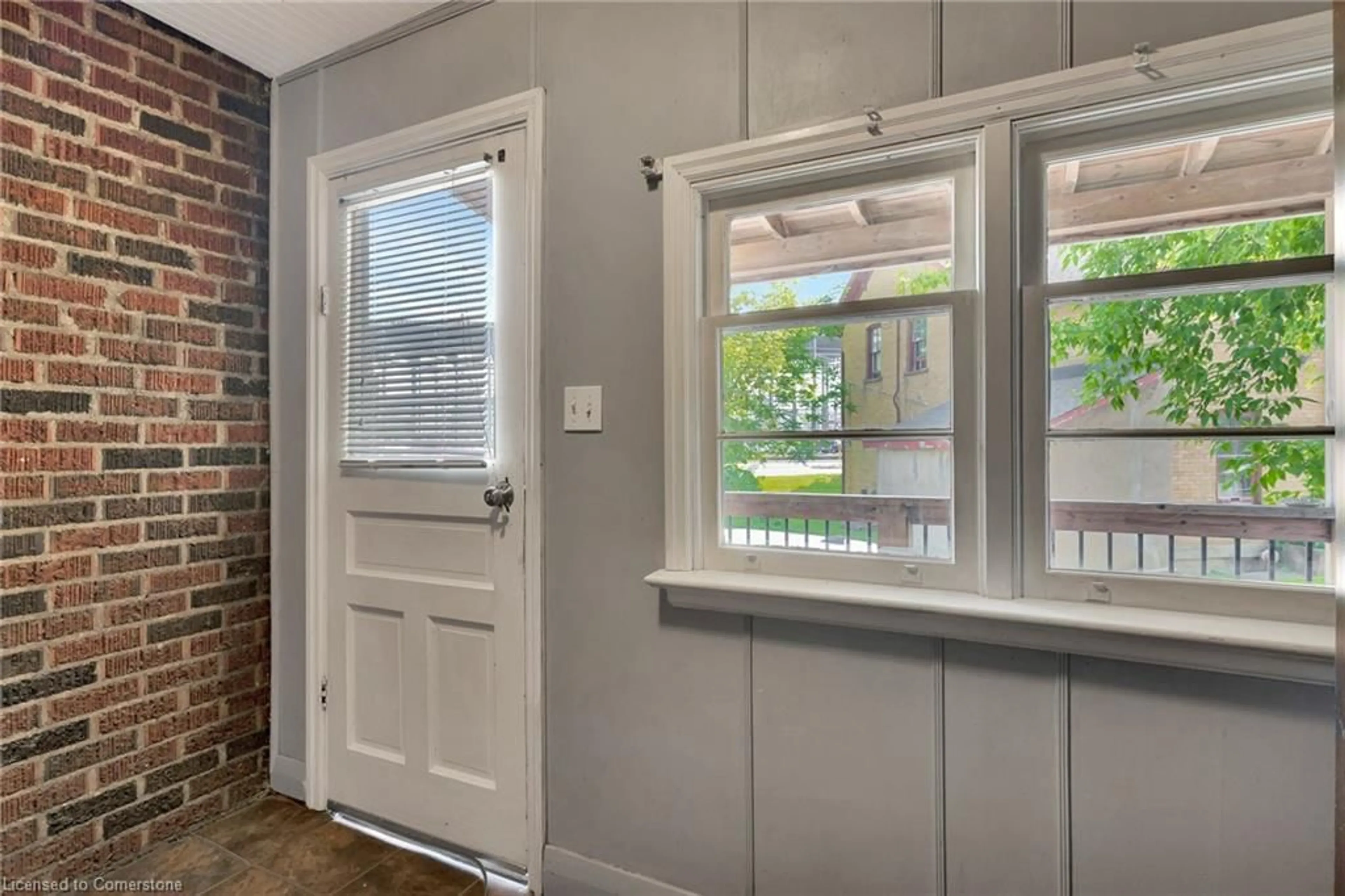 Indoor entryway for 8 Wright Ave, Cambridge Ontario N1R 1E2