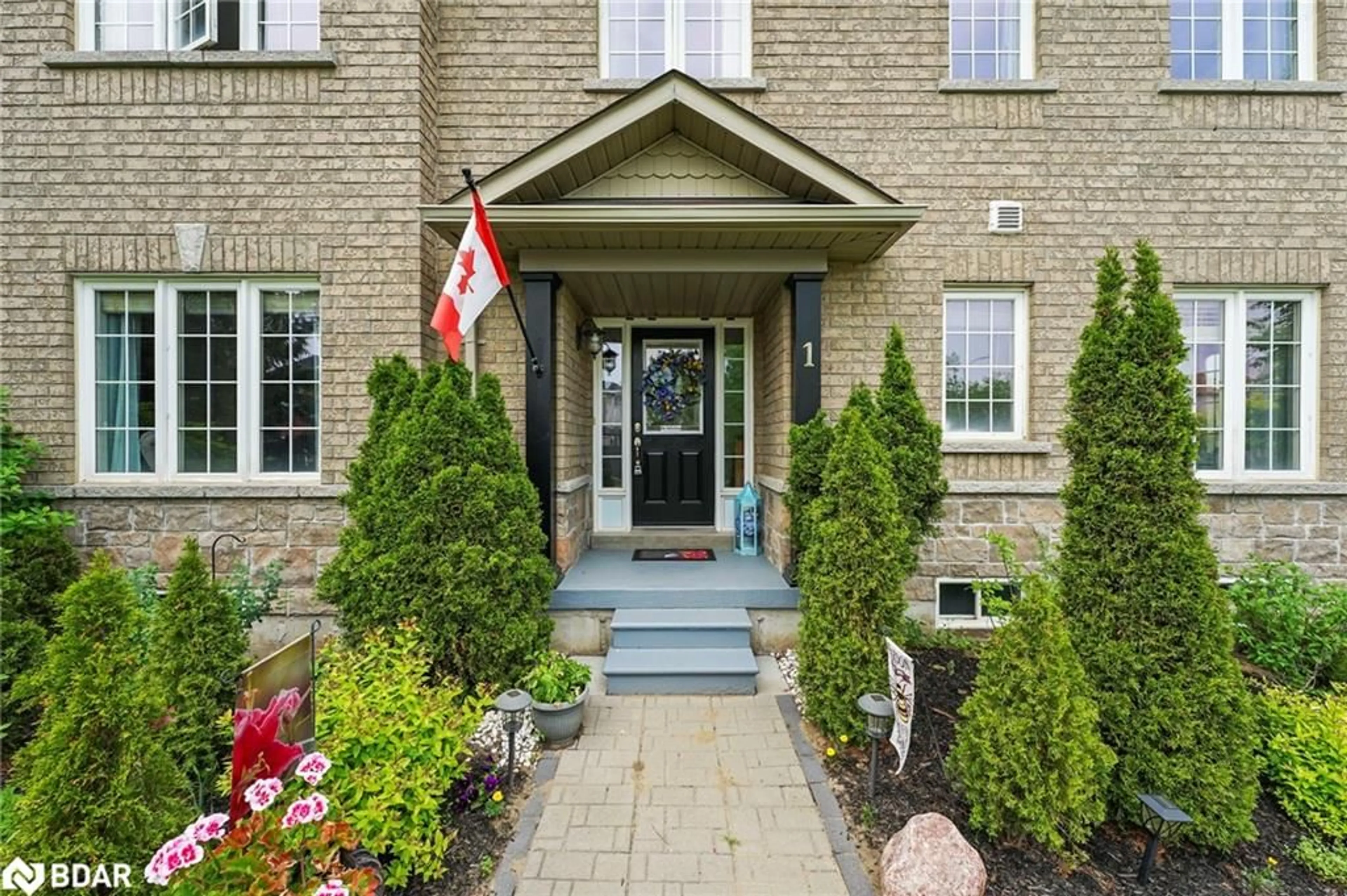 Unknown for 1 Admiral Cres, Angus Ontario L3W 0C6