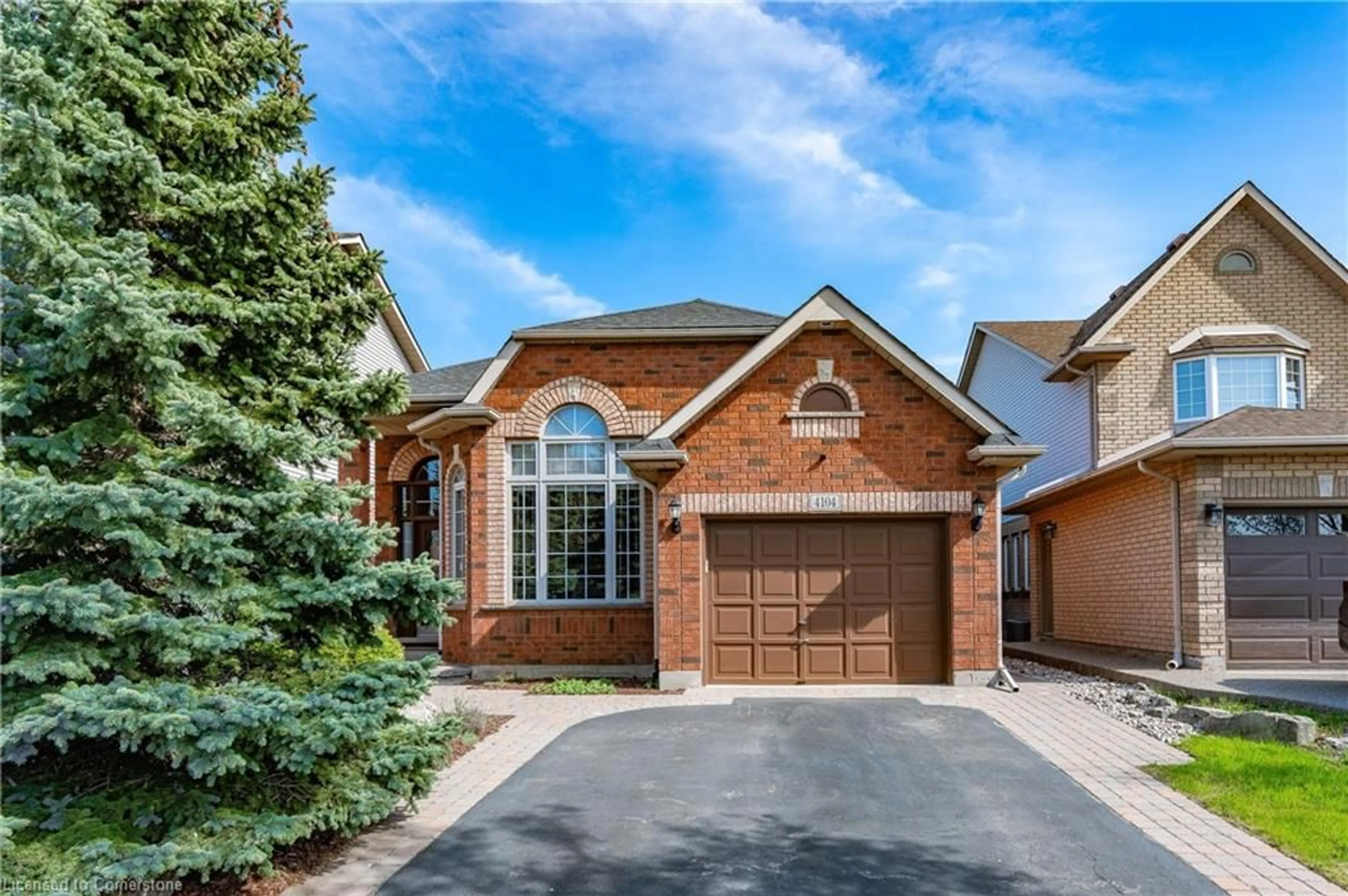 Home with brick exterior material, street for 4104 Bianca Forest Dr, Burlington Ontario L7M 4L2