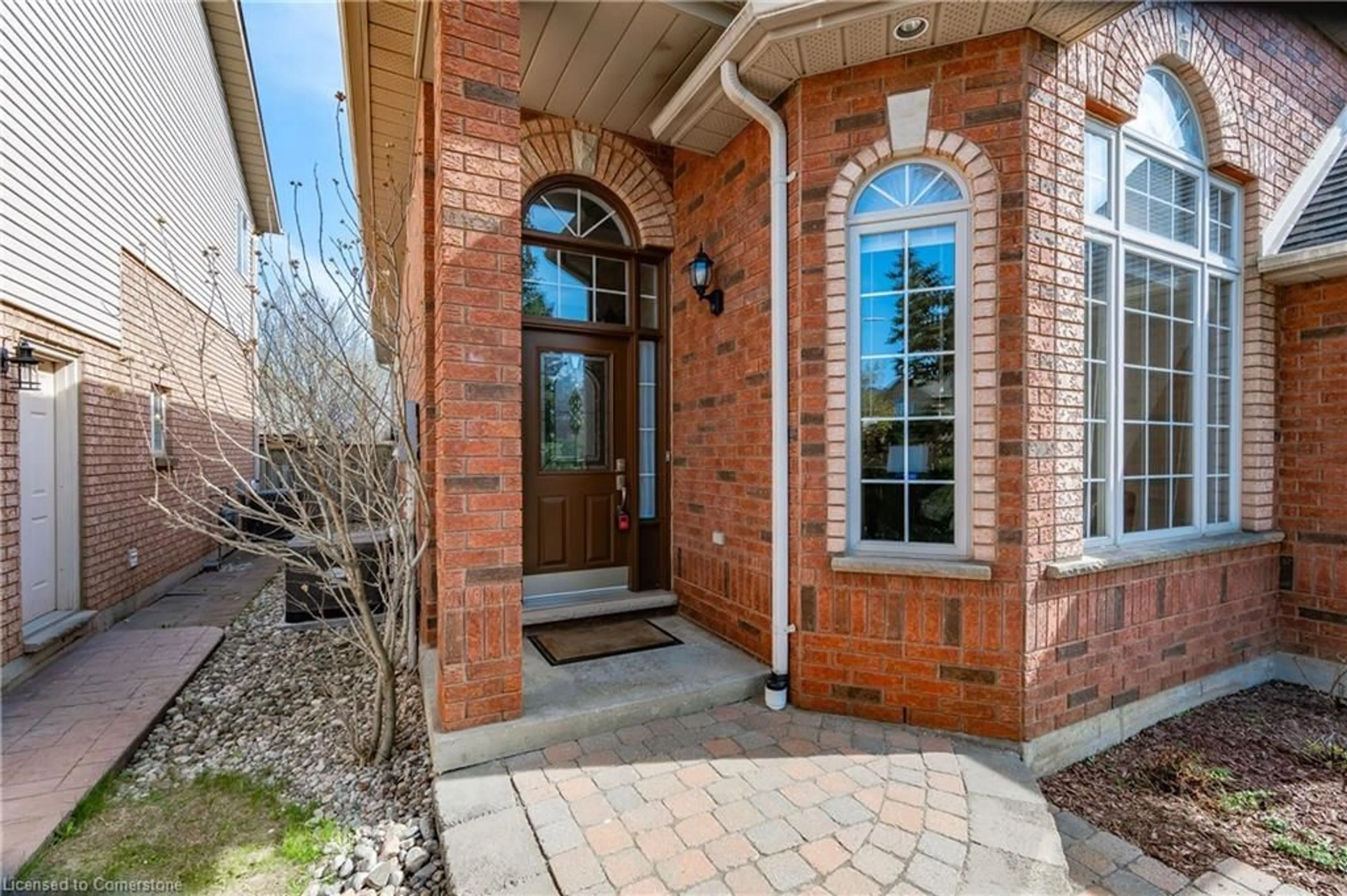 Home with brick exterior material, street for 4104 Bianca Forest Dr, Burlington Ontario L7M 4L2