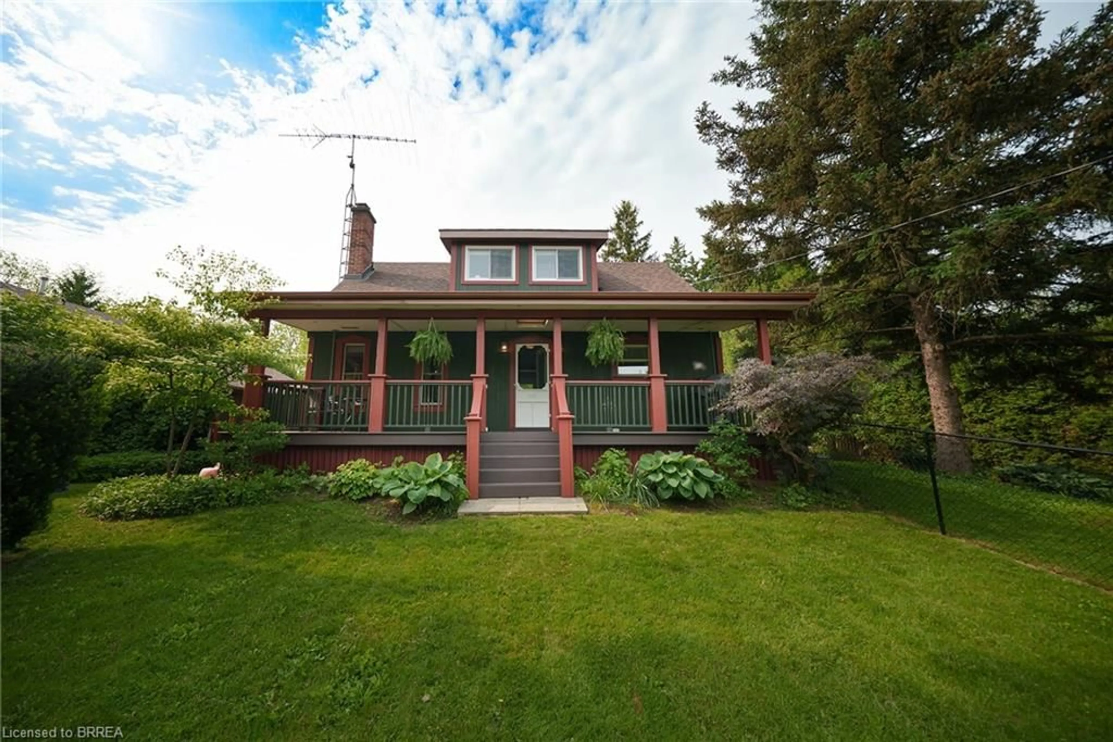 Home with brick exterior material, street for 168 Oakhill Dr, Brantford Ontario N3T 5L7