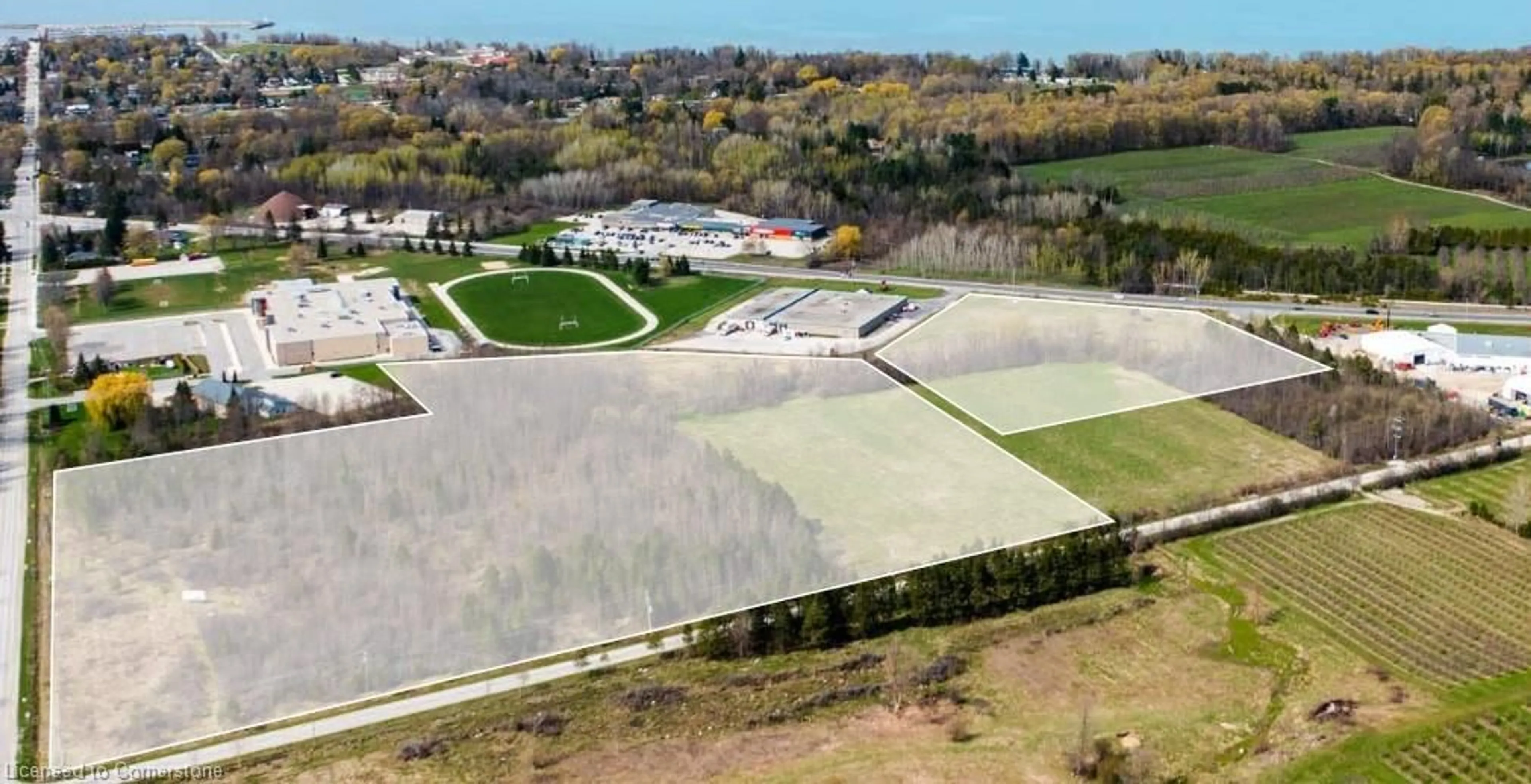 A pic from outside/outdoor area/front of a property/back of a property/a pic from drone, unknown for N/A Highway 26, Meaford Ontario N4L 1A5