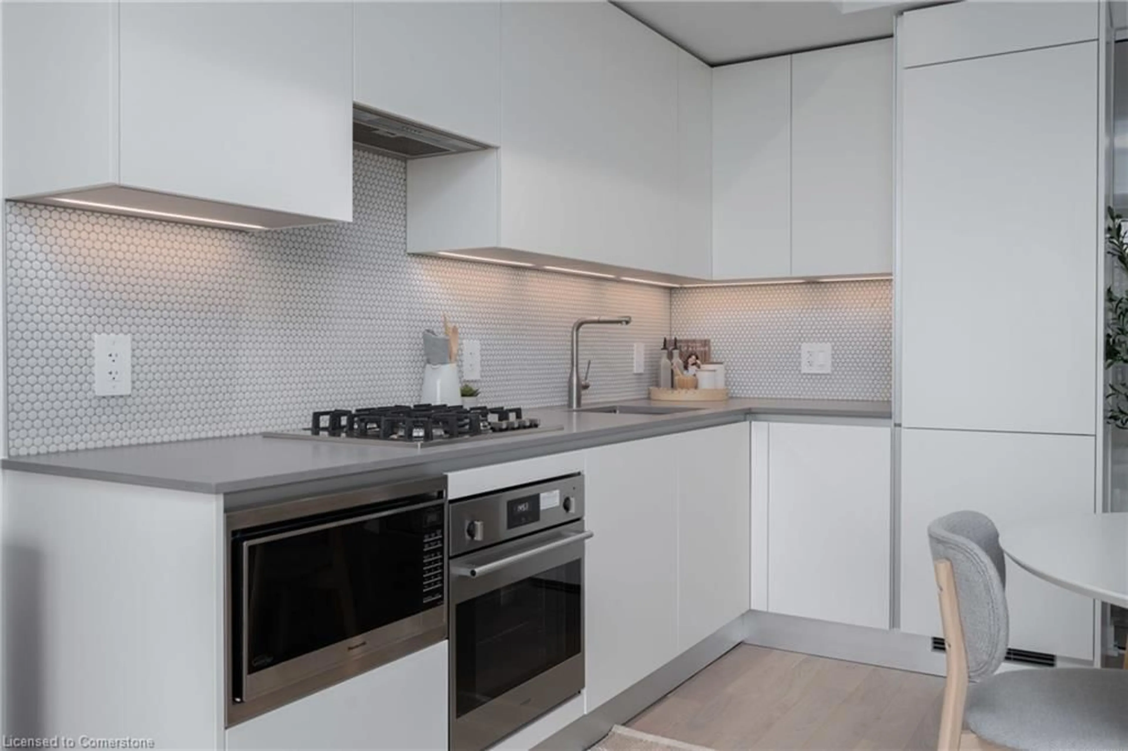 Standard kitchen, unknown for 2720 Dundas St #515, Toronto Ontario M8X 1Y6