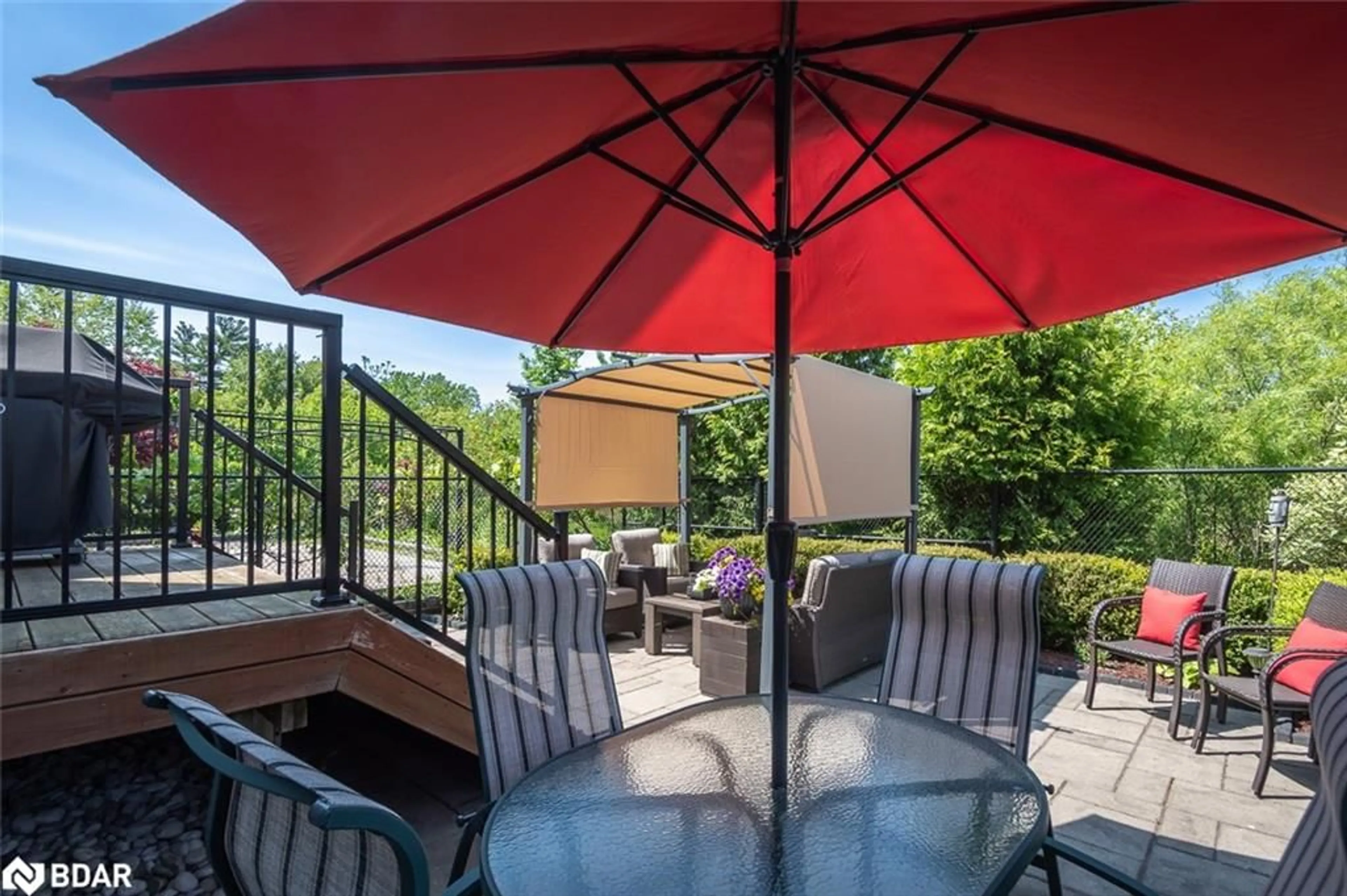 Patio, street for 485 Pringle Ave #2, Milton Ontario L9T 8A9