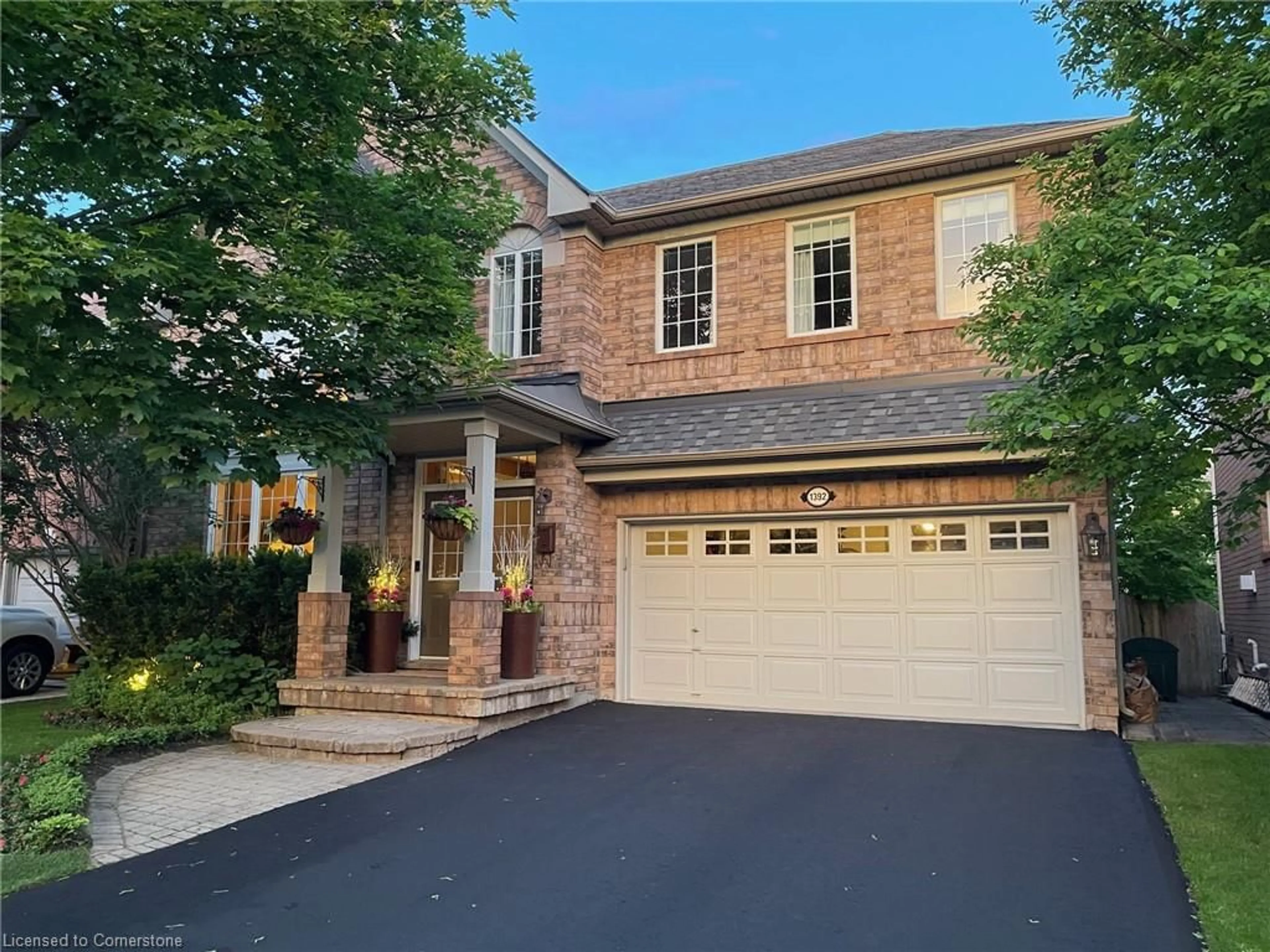 Home with brick exterior material, street for 1392 Pinecliff Rd, Oakville Ontario L6M 3Z1