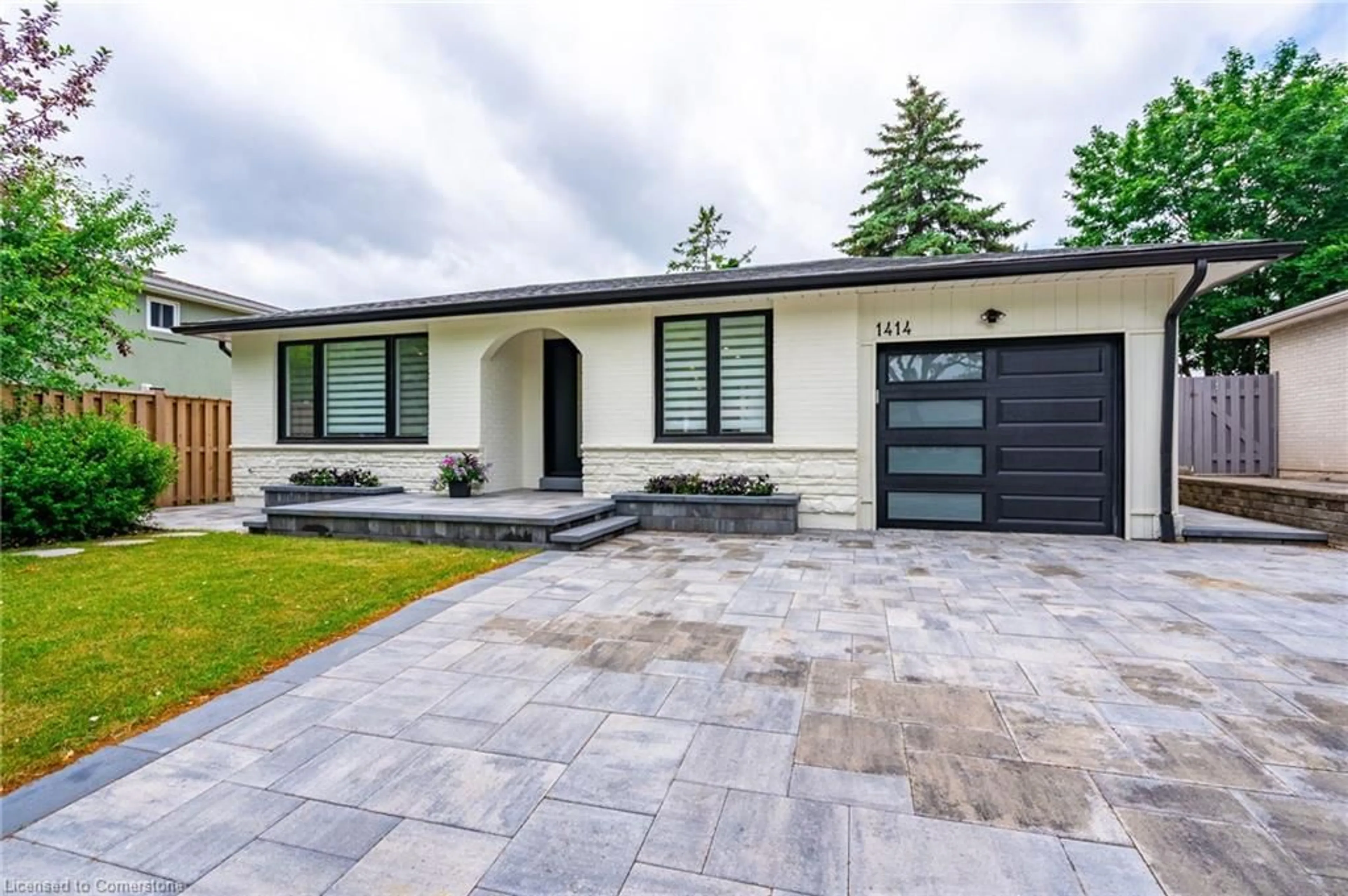 Home with brick exterior material, street for 1414 Allangrove Dr, Burlington Ontario L7M 1J6