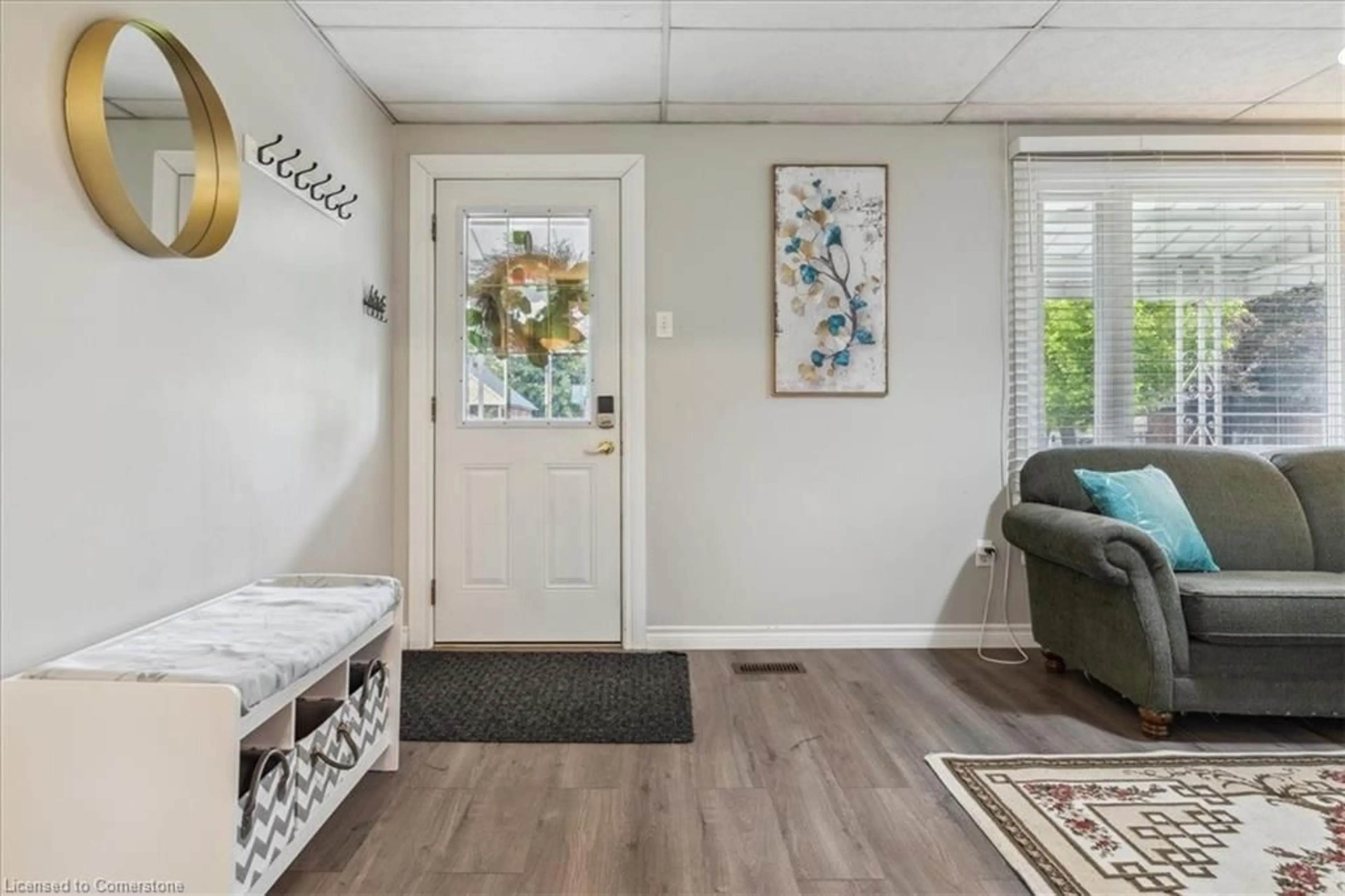 Indoor entryway for 5 Vimy St, Cambridge Ontario N1R 4N5