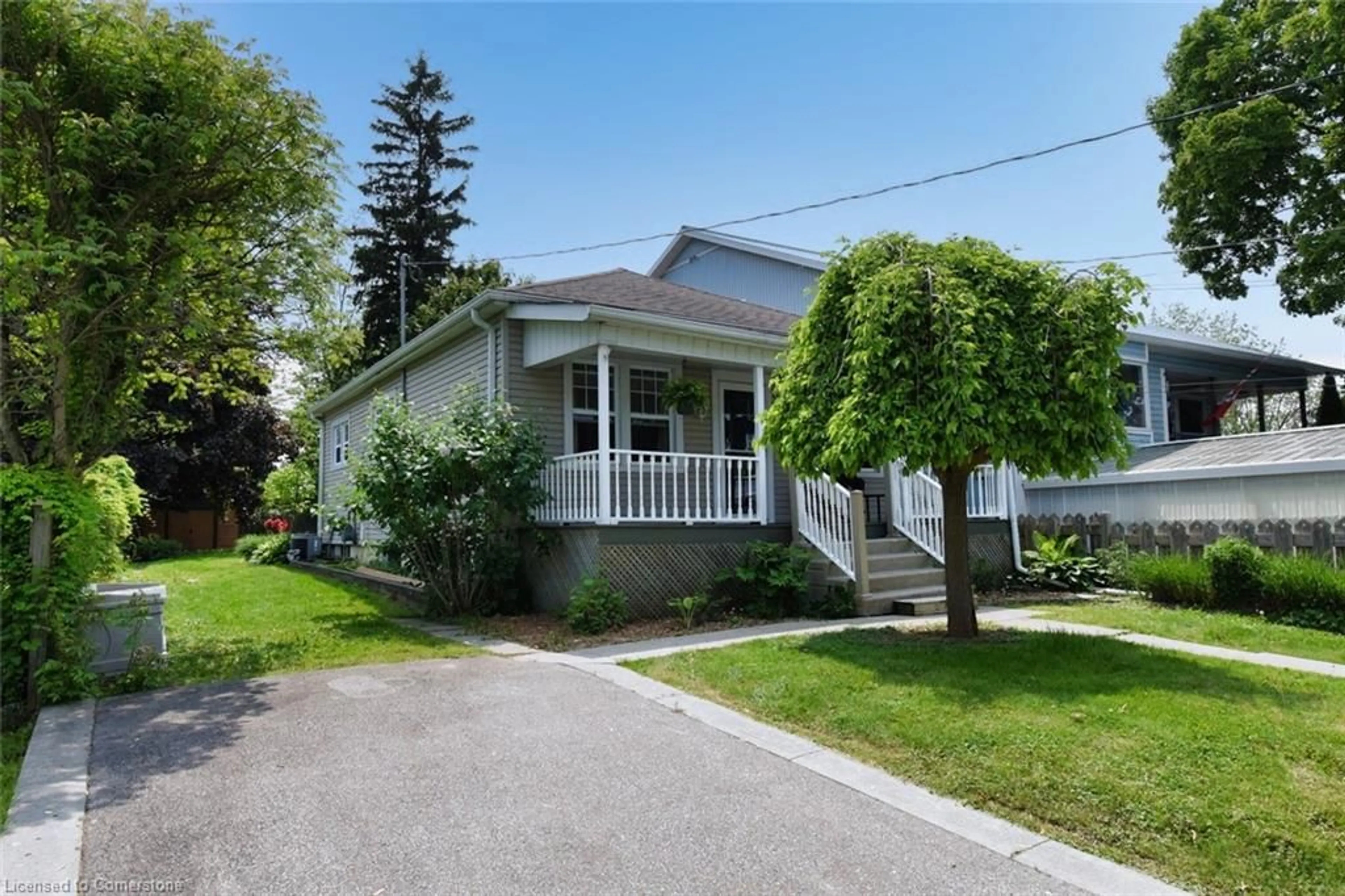 Unknown for 145 Orkney St, Caledonia Ontario N3W 1C5