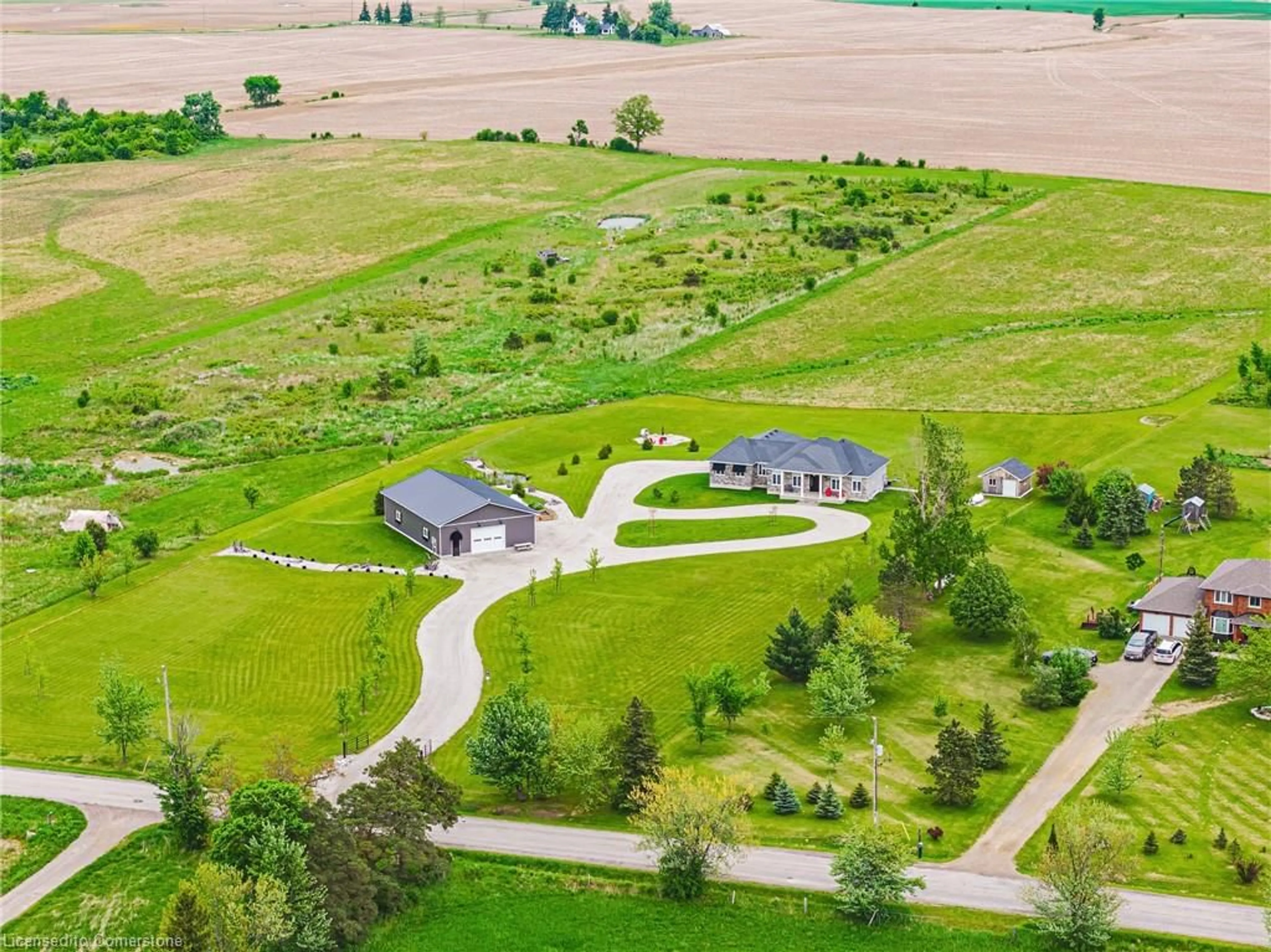 A pic from outside/outdoor area/front of a property/back of a property/a pic from drone, unknown for 168 Moores Rd, Haldimand Ontario N0A 1R0