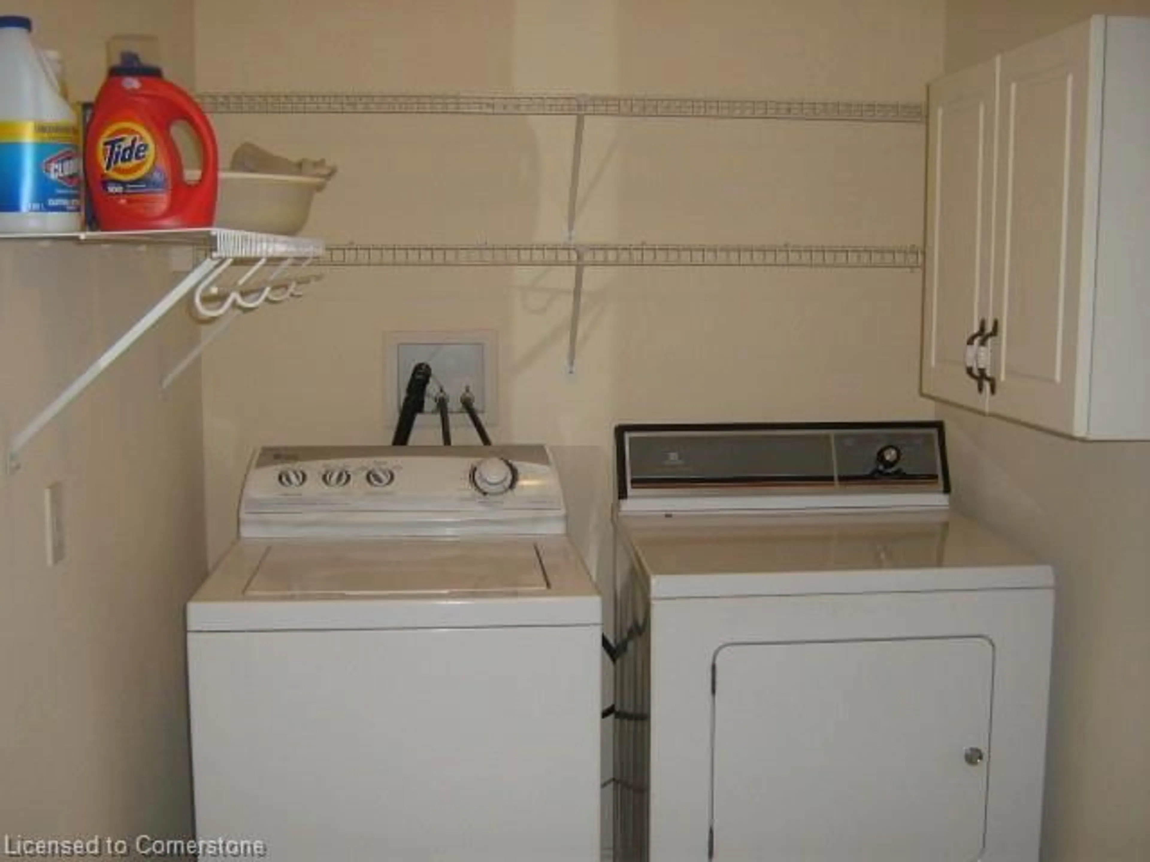 Laundry room for 175 Victoria St #9, Simcoe Ontario N3Y 5L8