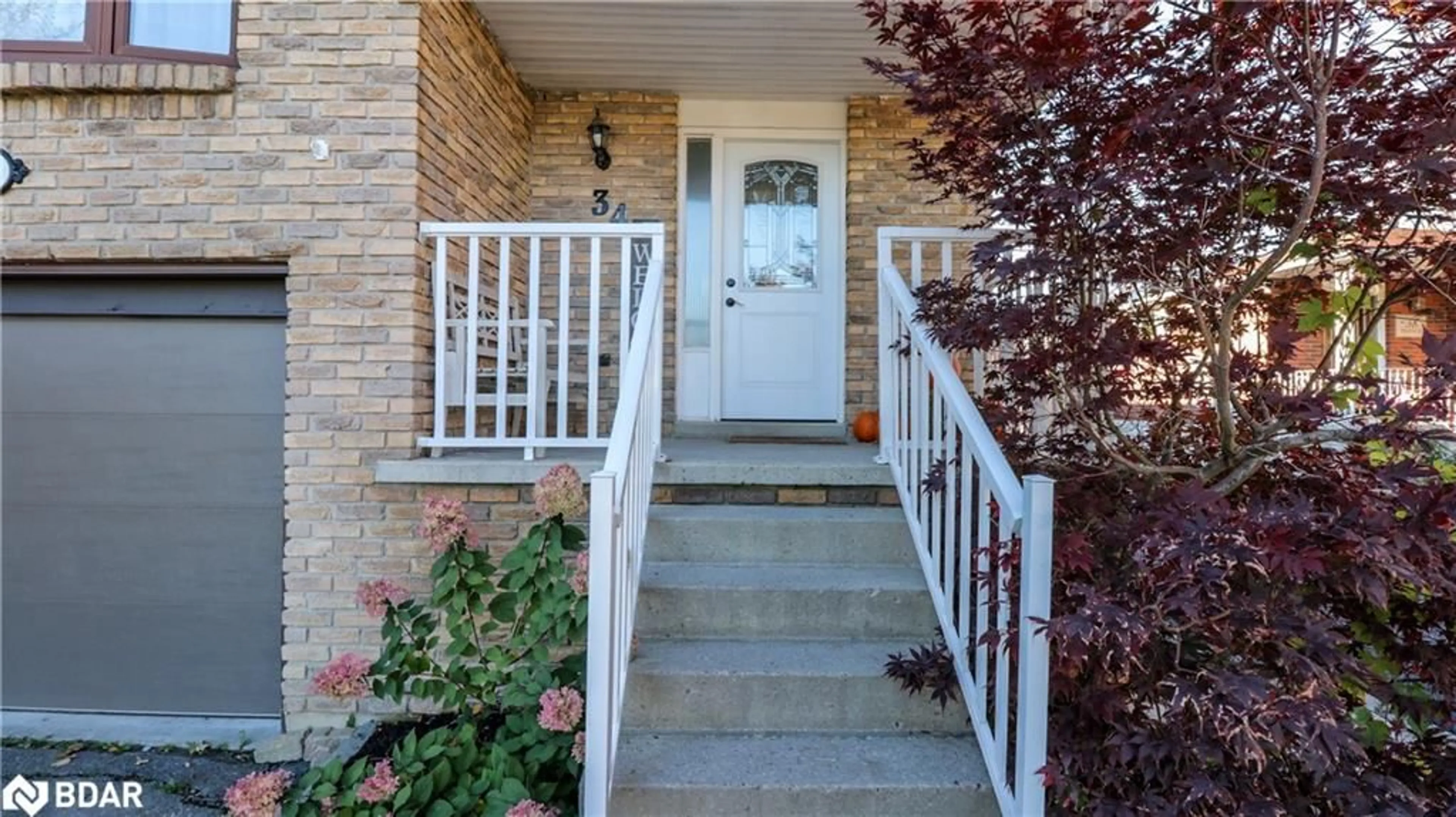 Unknown for 34 Martin St, Bradford Ontario L3Z 1Z5