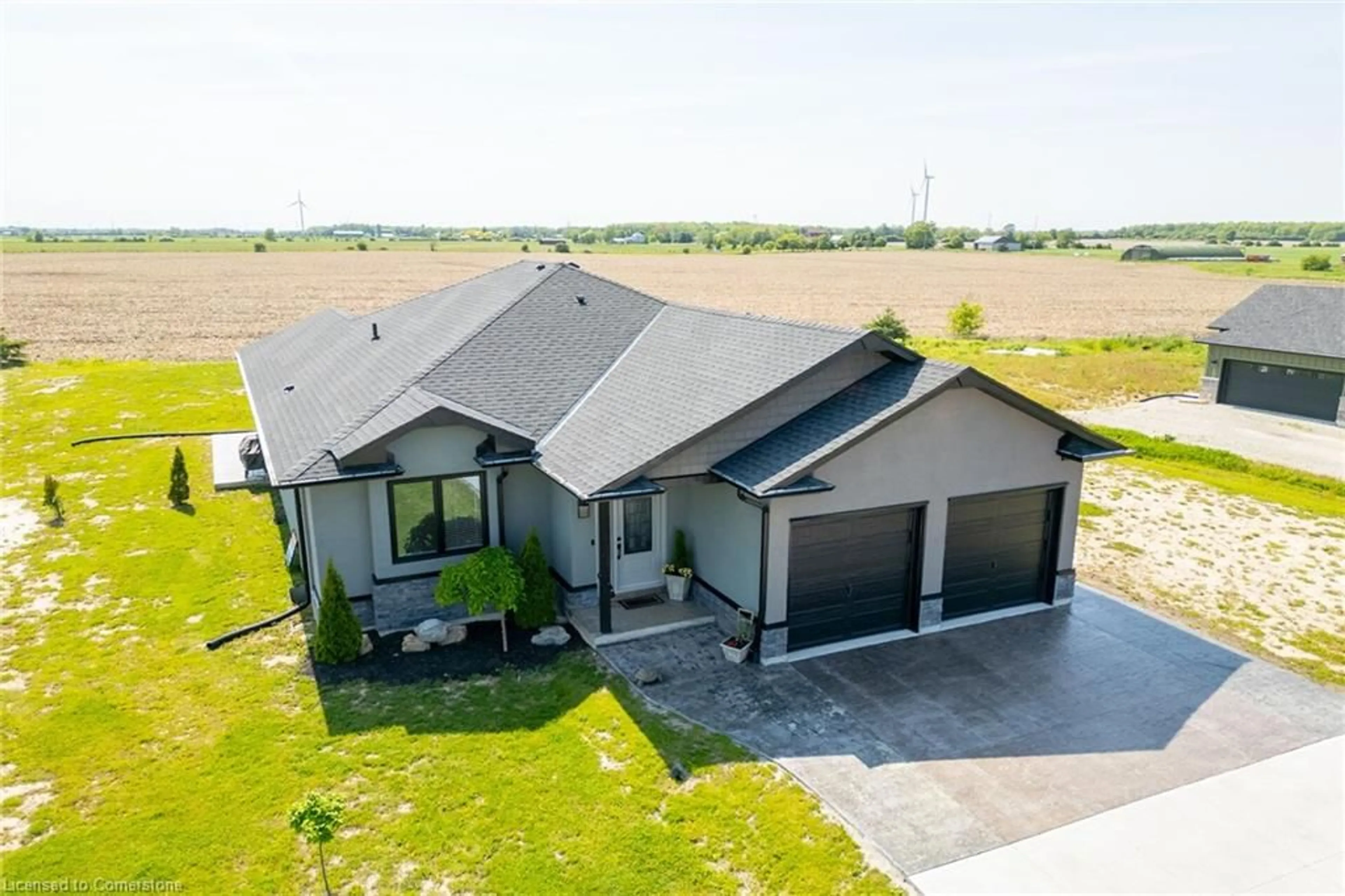 A pic from outside/outdoor area/front of a property/back of a property/a pic from drone, unknown for 1163 Kohler Rd, Cayuga Ontario N0A 1E0