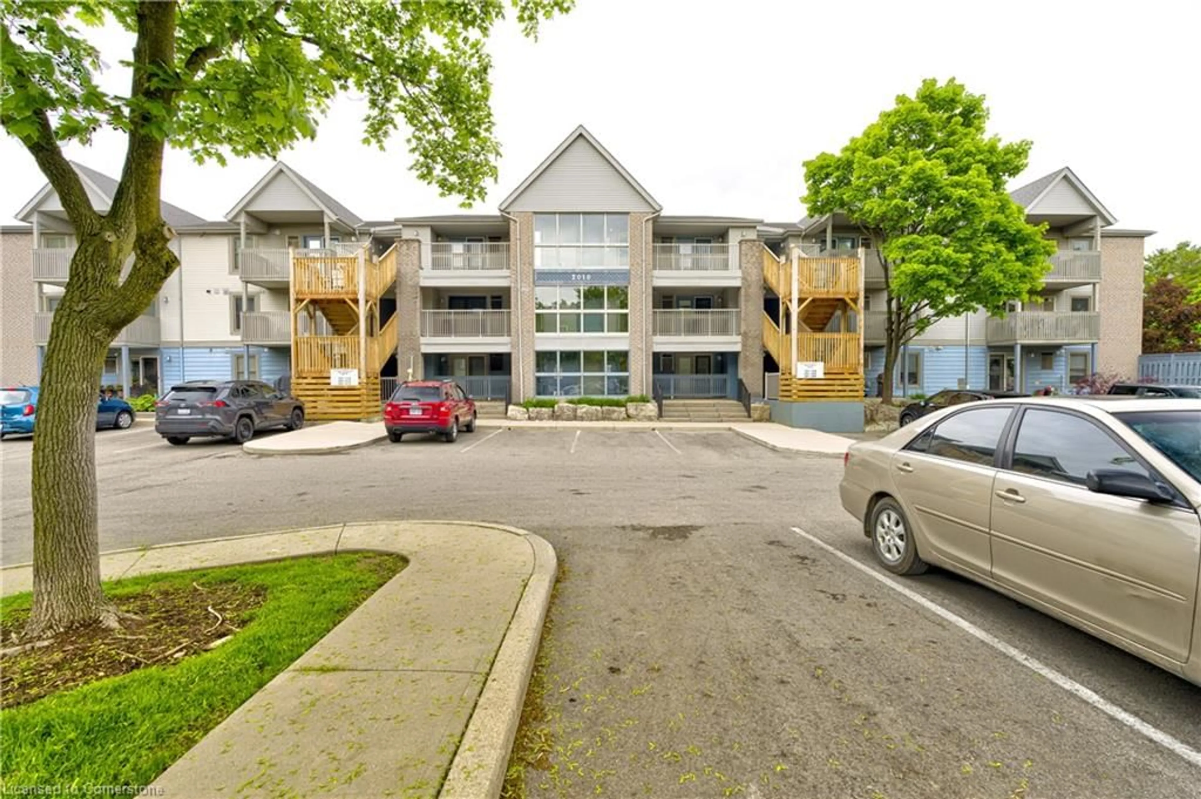 A pic from outside/outdoor area/front of a property/back of a property/a pic from drone, unknown for 2010 Cleaver Ave #205, Burlington Ontario L7M 4C1