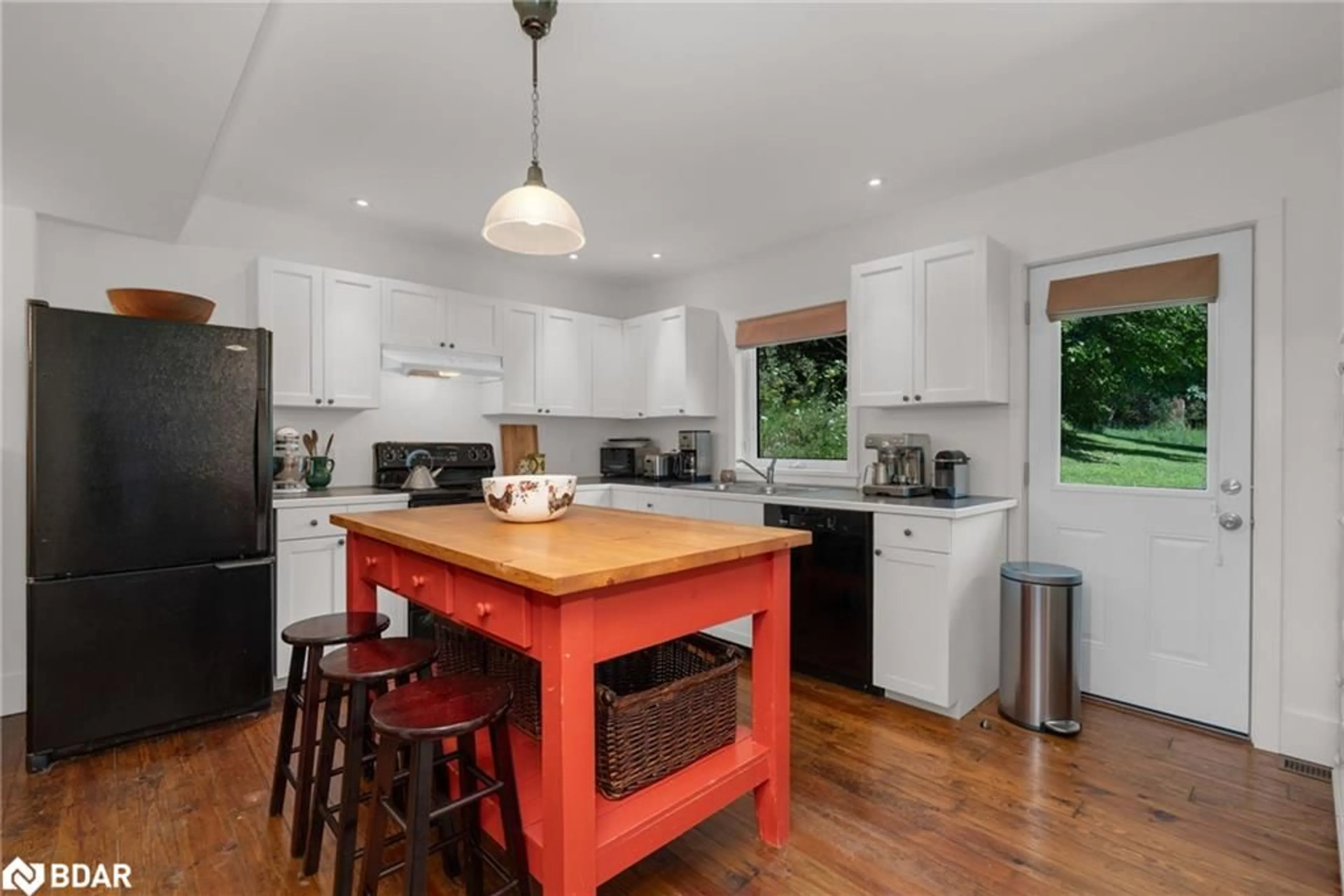 Open concept kitchen, unknown for 8930 County 9, Dunedin Ontario L0M 1G0