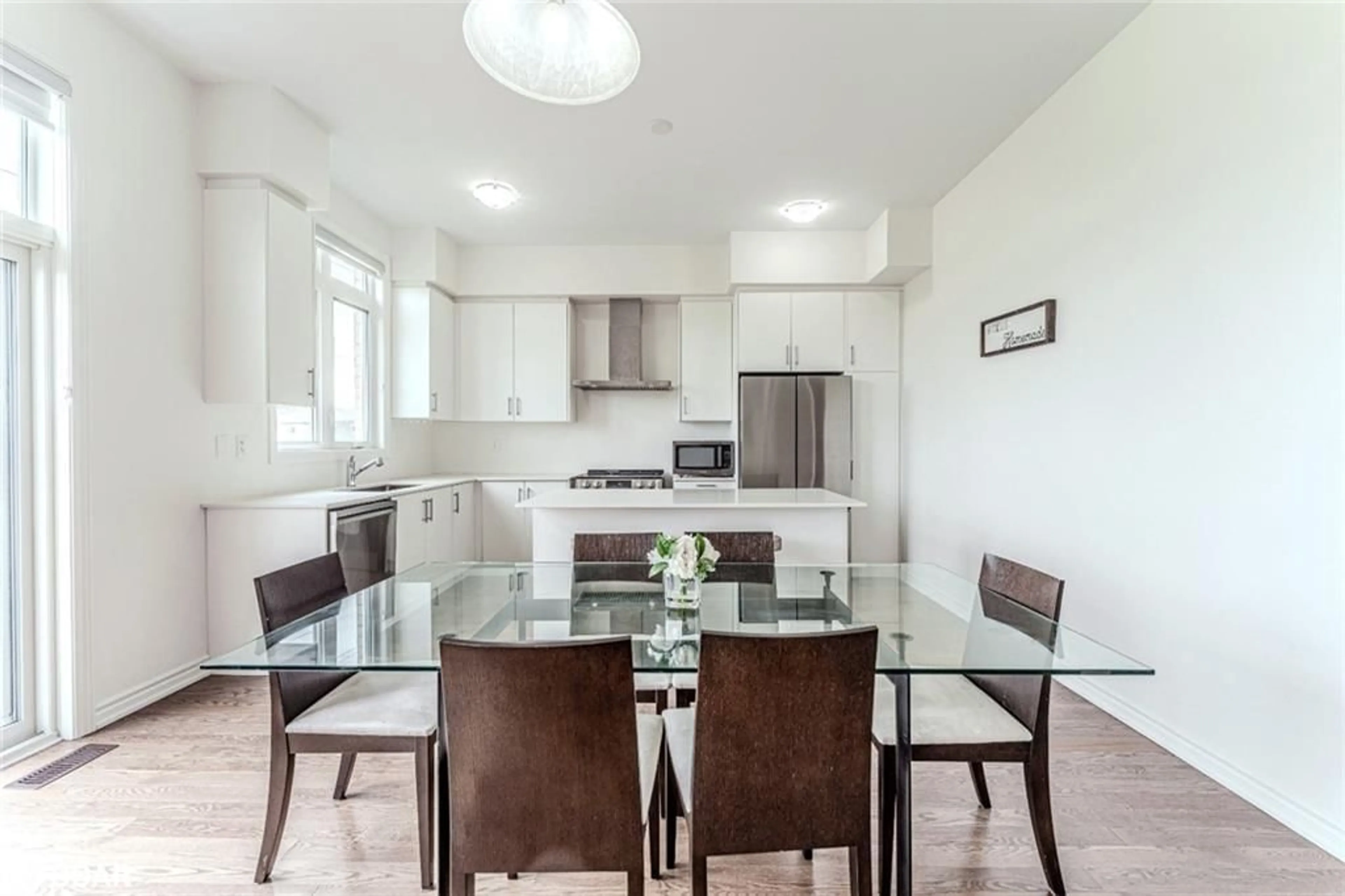 Open concept kitchen, unknown for 258 Madelaine Drive, Barrie Ontario L9J 0P4