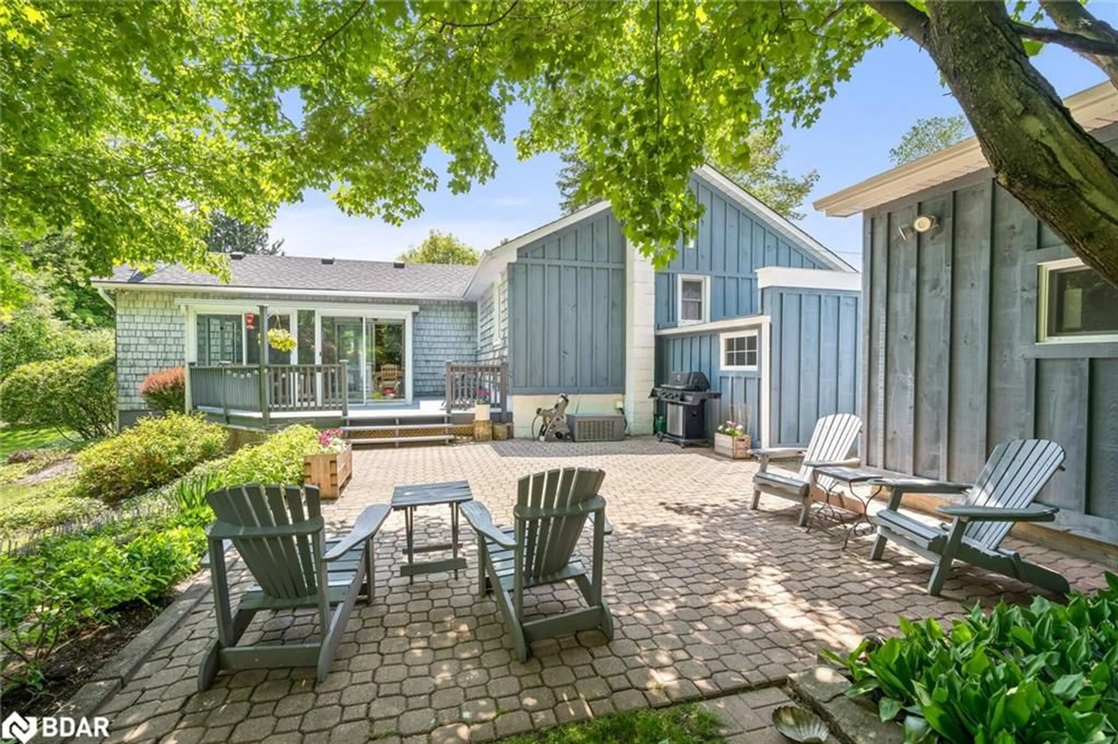 Patio, street for 13250 27th Sideroad Sideroad, Halton Ontario L7G 4S4
