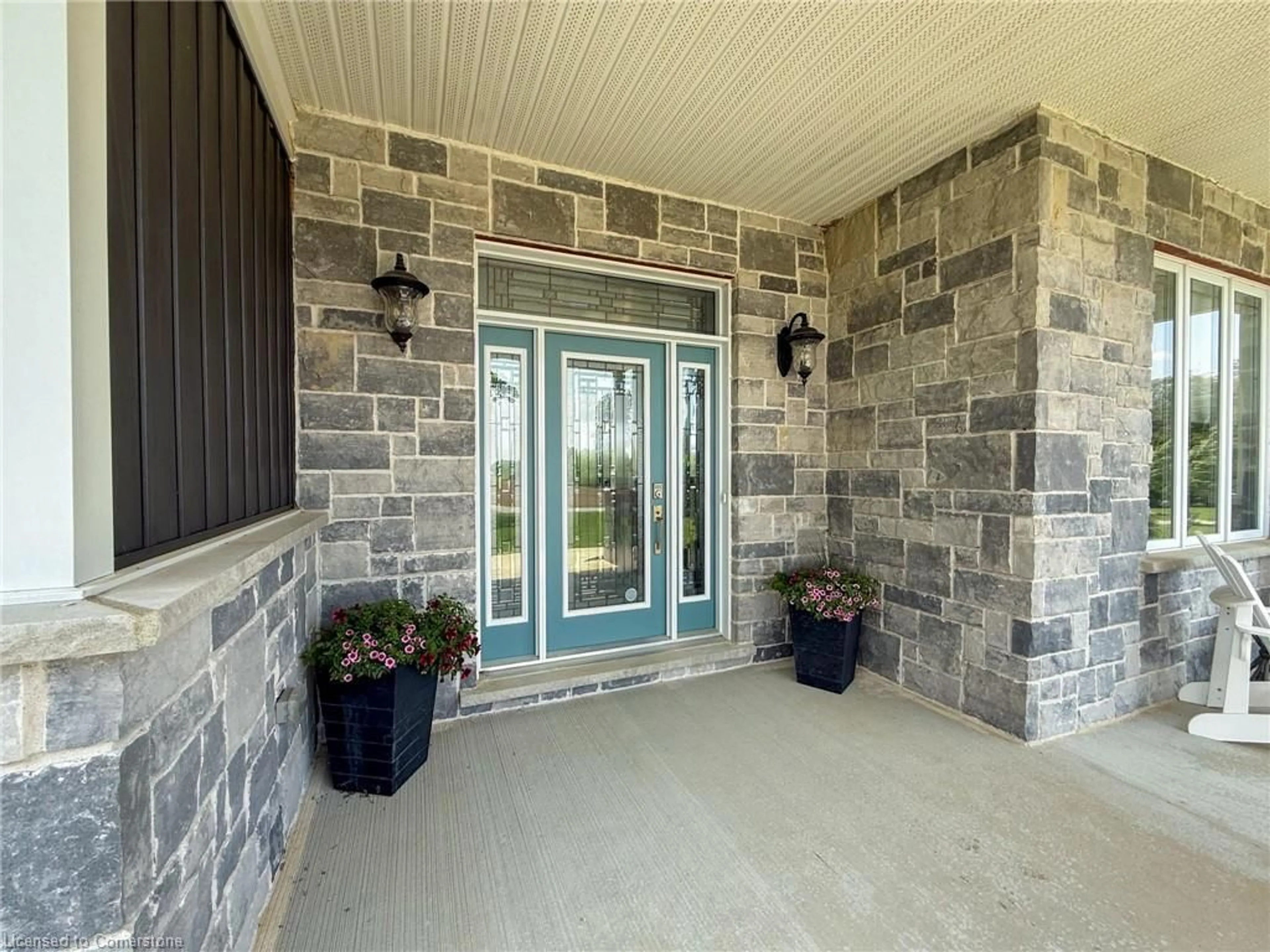 Indoor entryway for 119 Snively Lane, Waterford Ontario N0E 1Y0