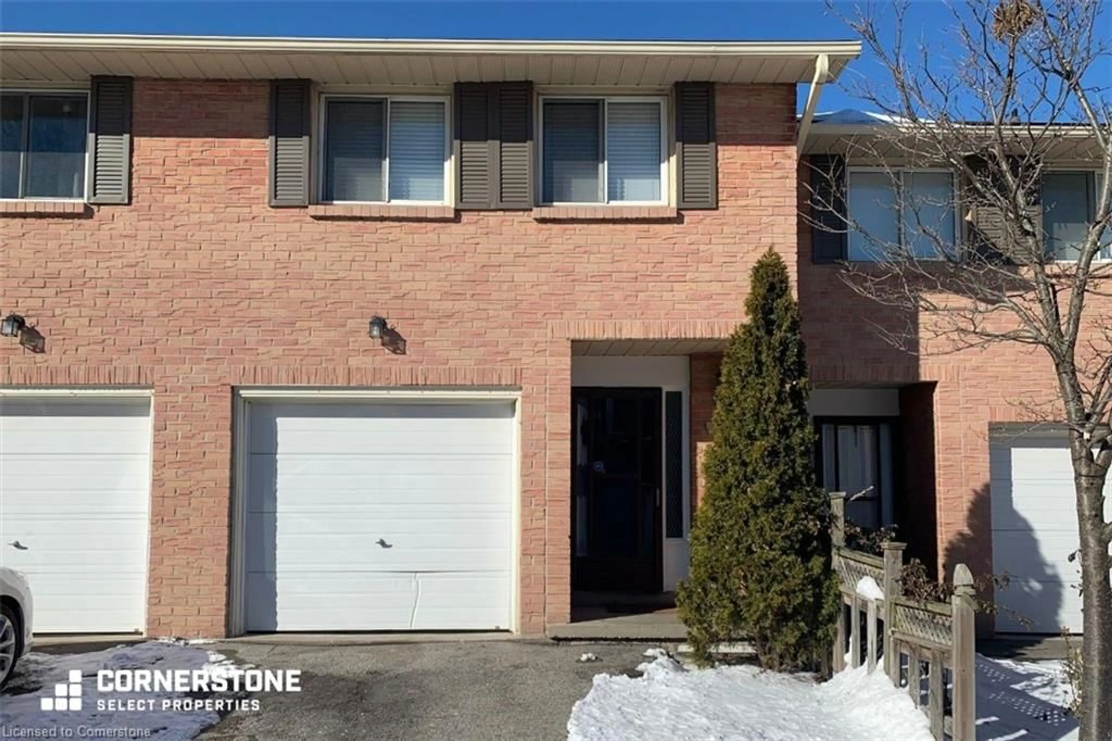 Home with brick exterior material, street for 40 Summercrest Dr #3, Hamilton Ontario L8K 6M5