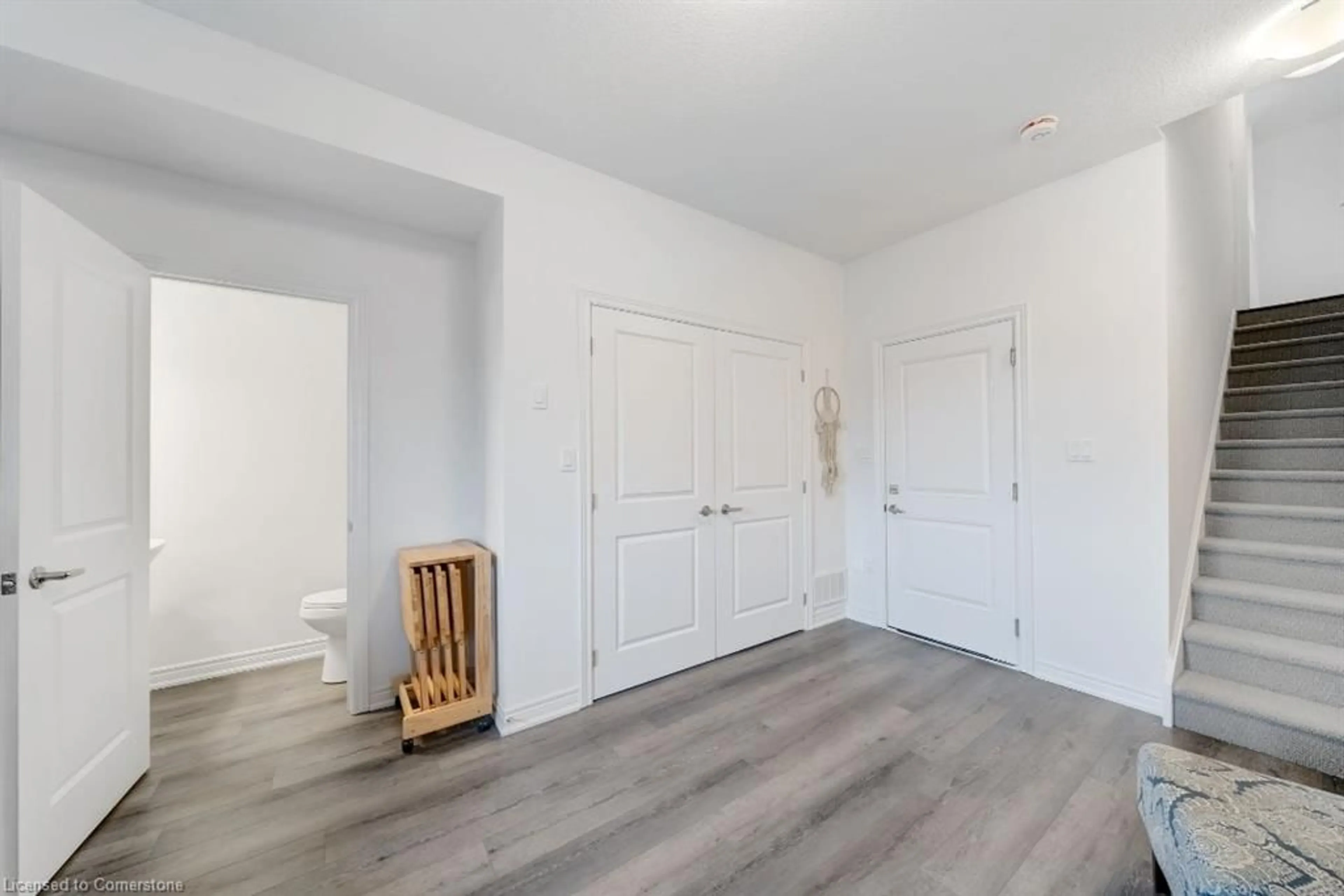 A pic of a room for 120 Court Dr #44, Paris Ontario N3L 0N2