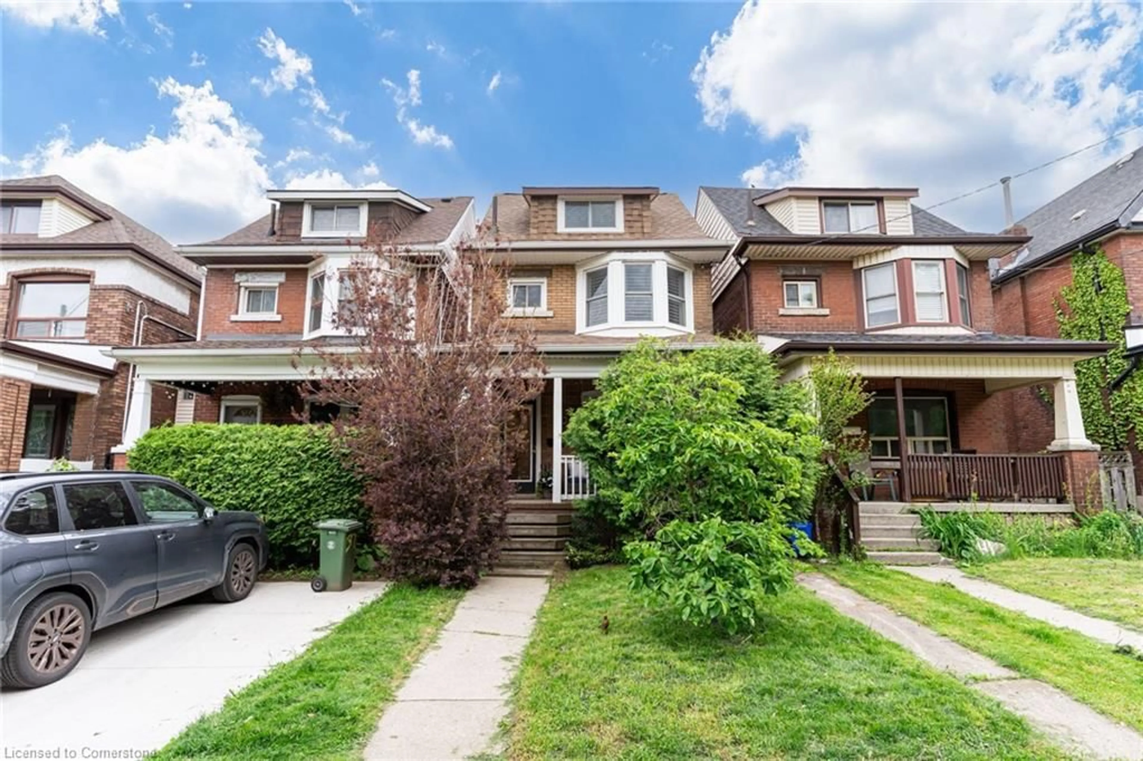 Home with brick exterior material, street for 39 East Bend Ave, Hamilton Ontario L8M 3E4