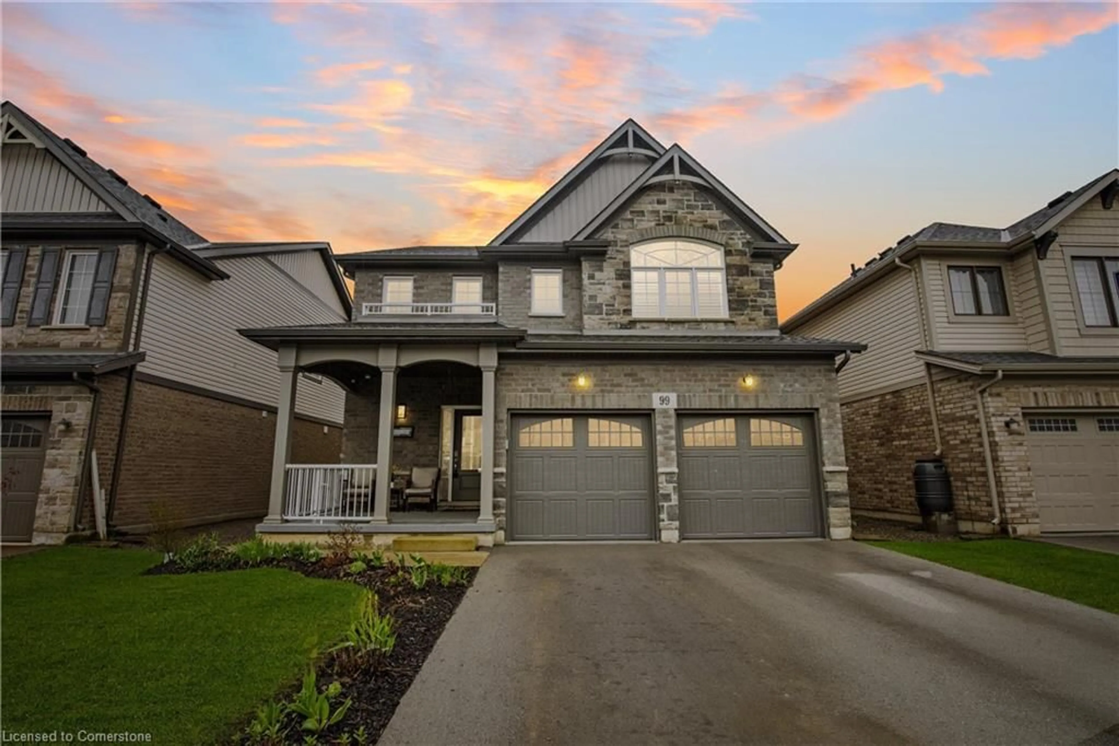 Home with brick exterior material, street for 99 Monarch St, Welland Ontario L3C 0E6