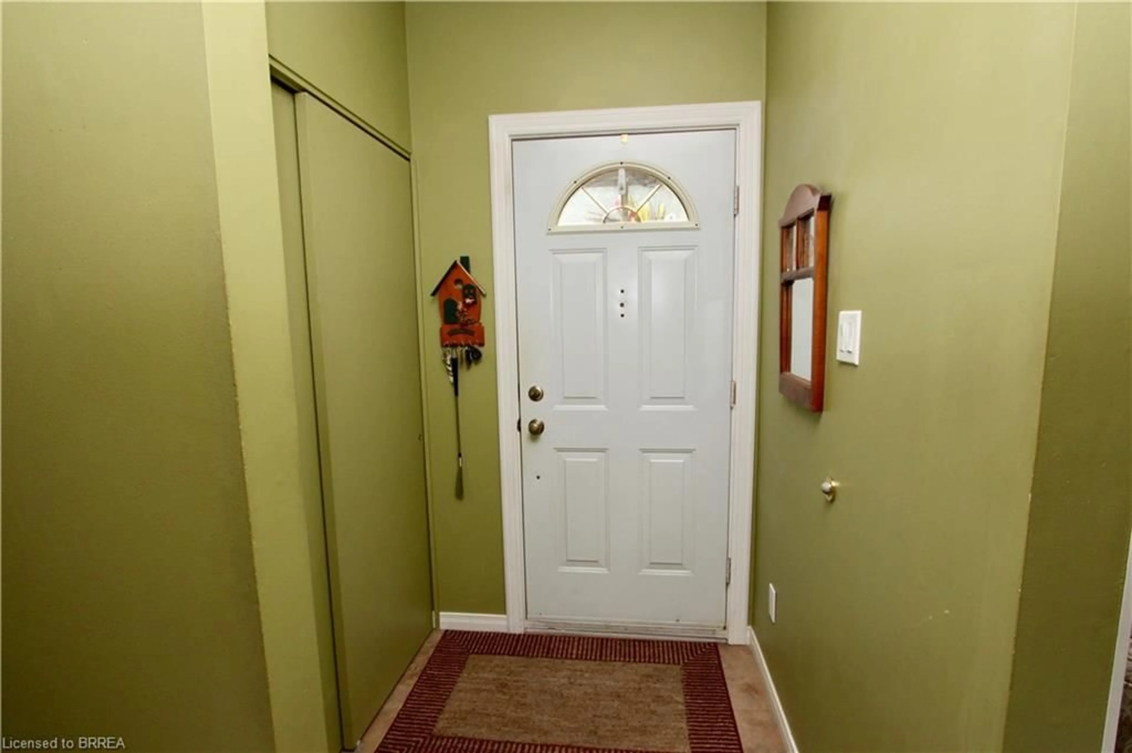 Indoor entryway for 53 Debby Cres, Brantford Ontario N3R 7A4