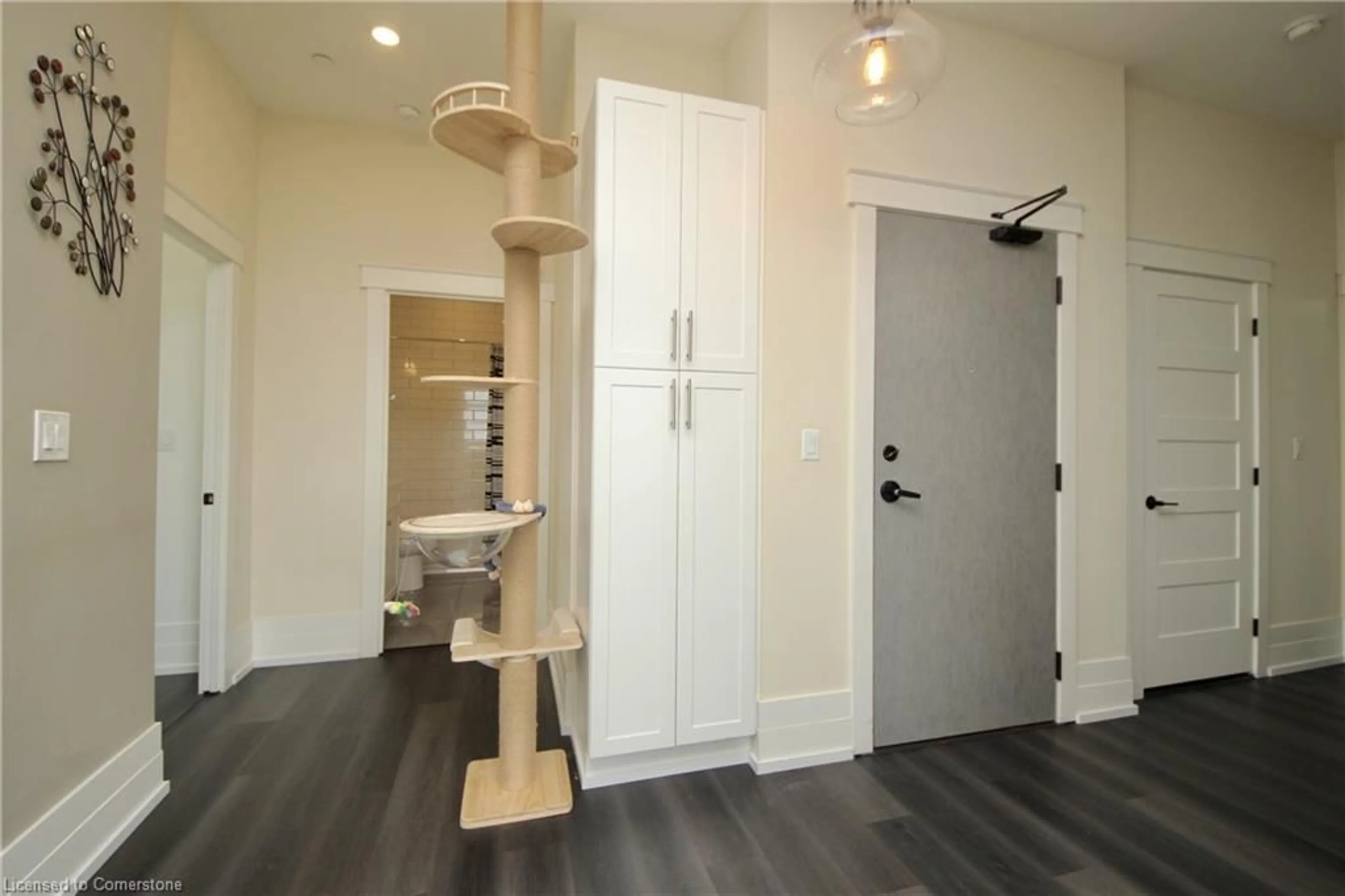 Indoor entryway for 150 Water St #PH#2, Cambridge Ontario N1R 0B5