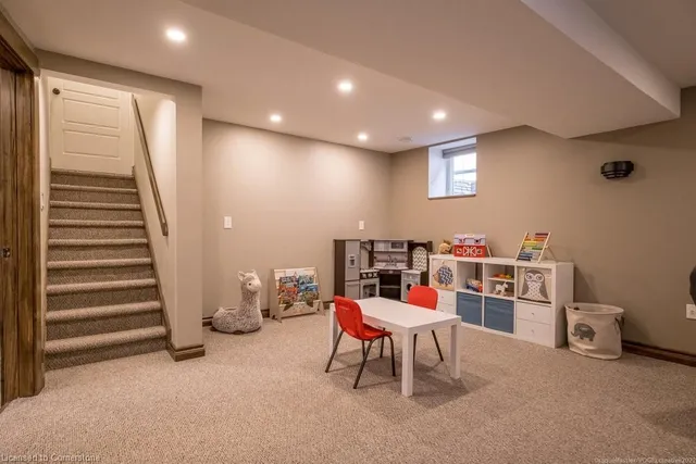 Additional property image - 94 Adis Ave