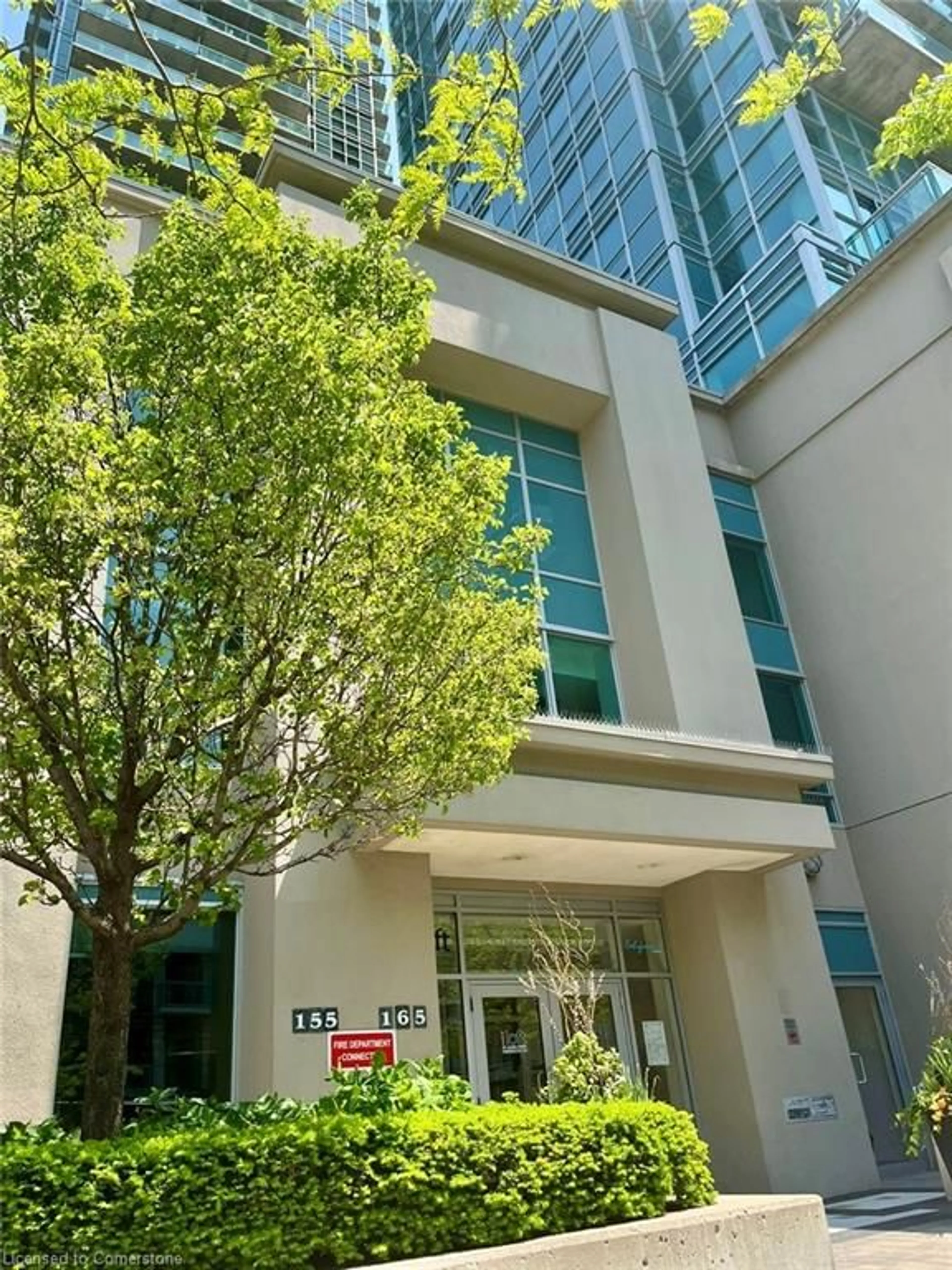 Indoor foyer for 165 Legion Rd #1223, Etobicoke Ontario M8Y 0B3